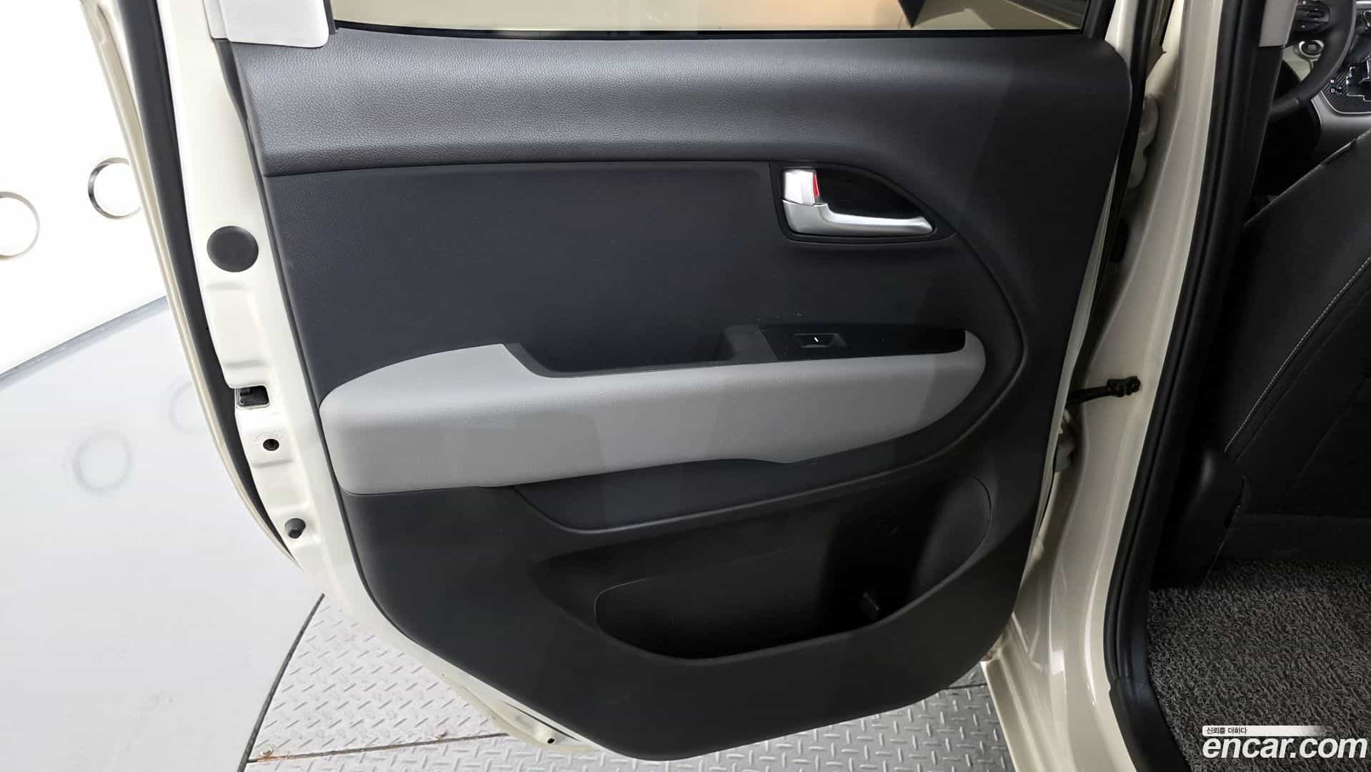 RAY Kia 2020.3-INNER-035