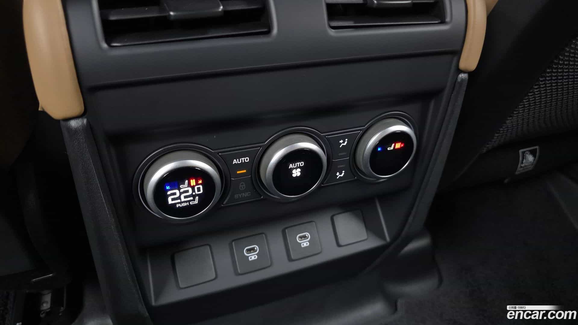 Defender Land Rover 2025.9-OPTION-022