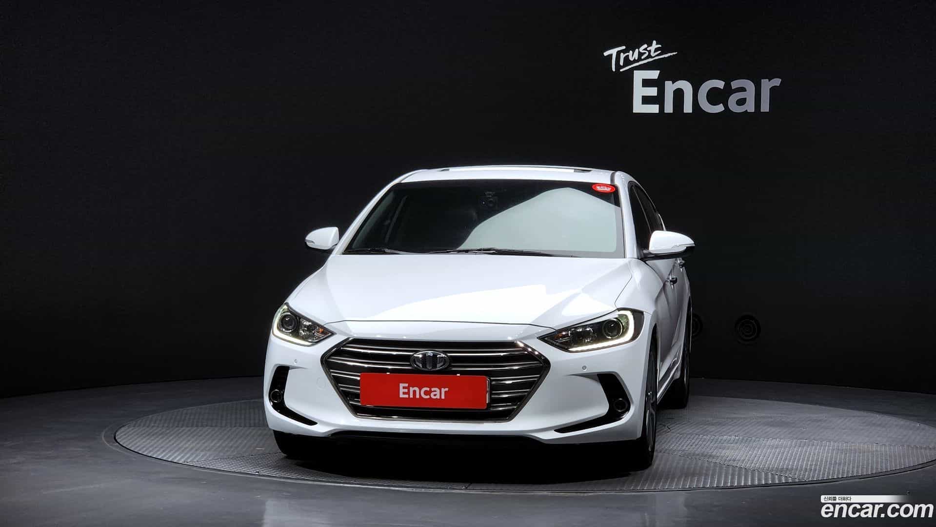 AVANTE Hyundai 2017.6-OUTER-003