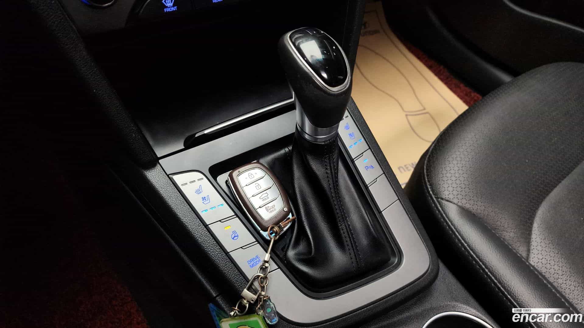 AVANTE Hyundai 2017.6-INNER-009