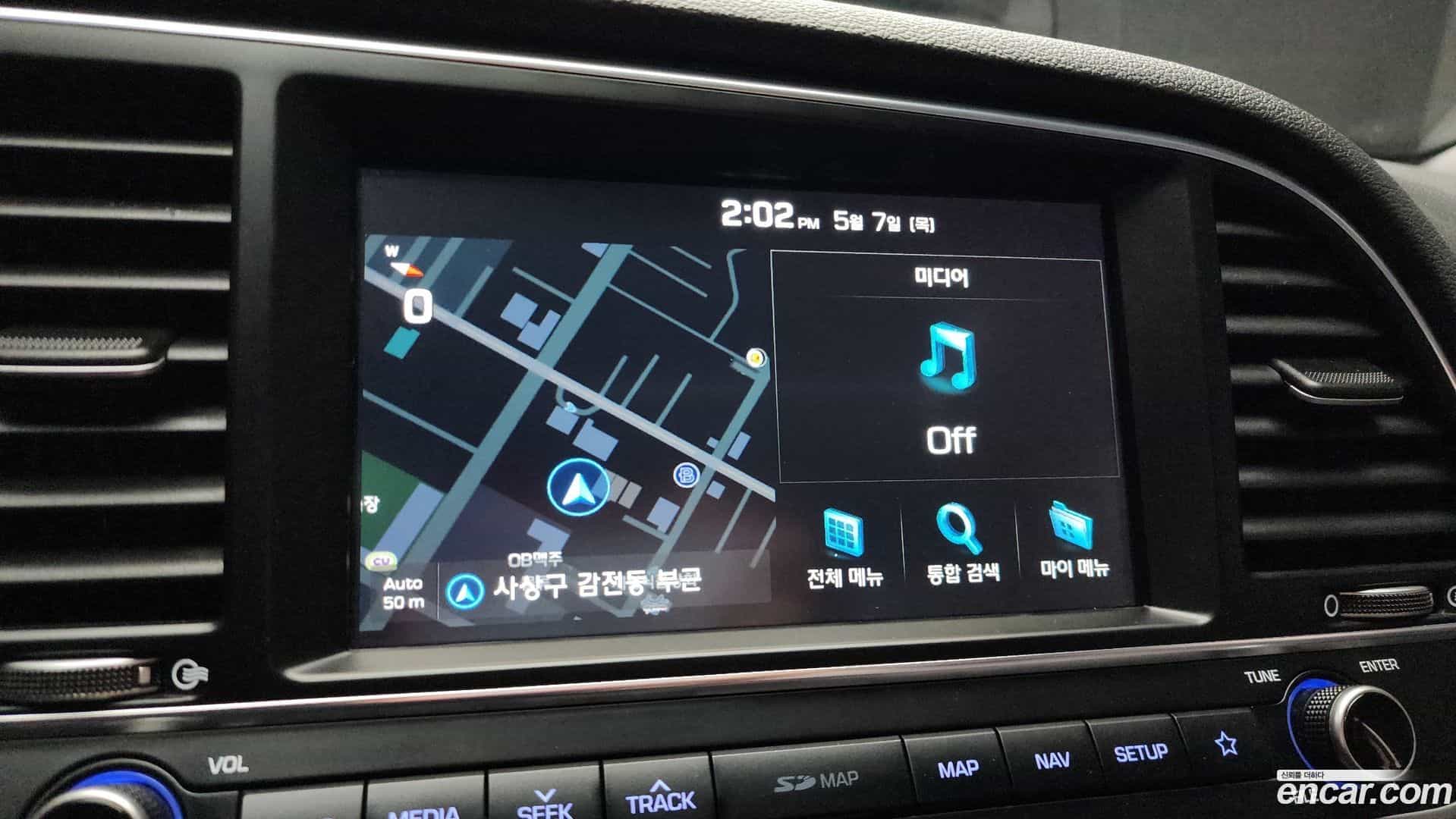 AVANTE Hyundai 2017.6-OPTION-017