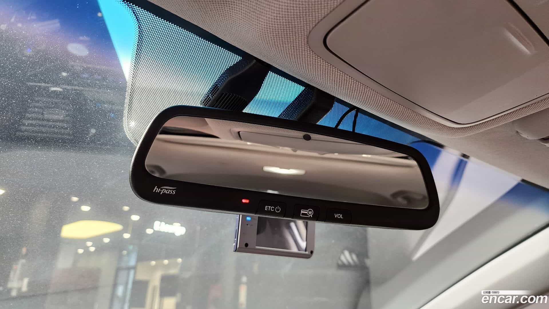 AVANTE Hyundai 2017.6-OPTION-040
