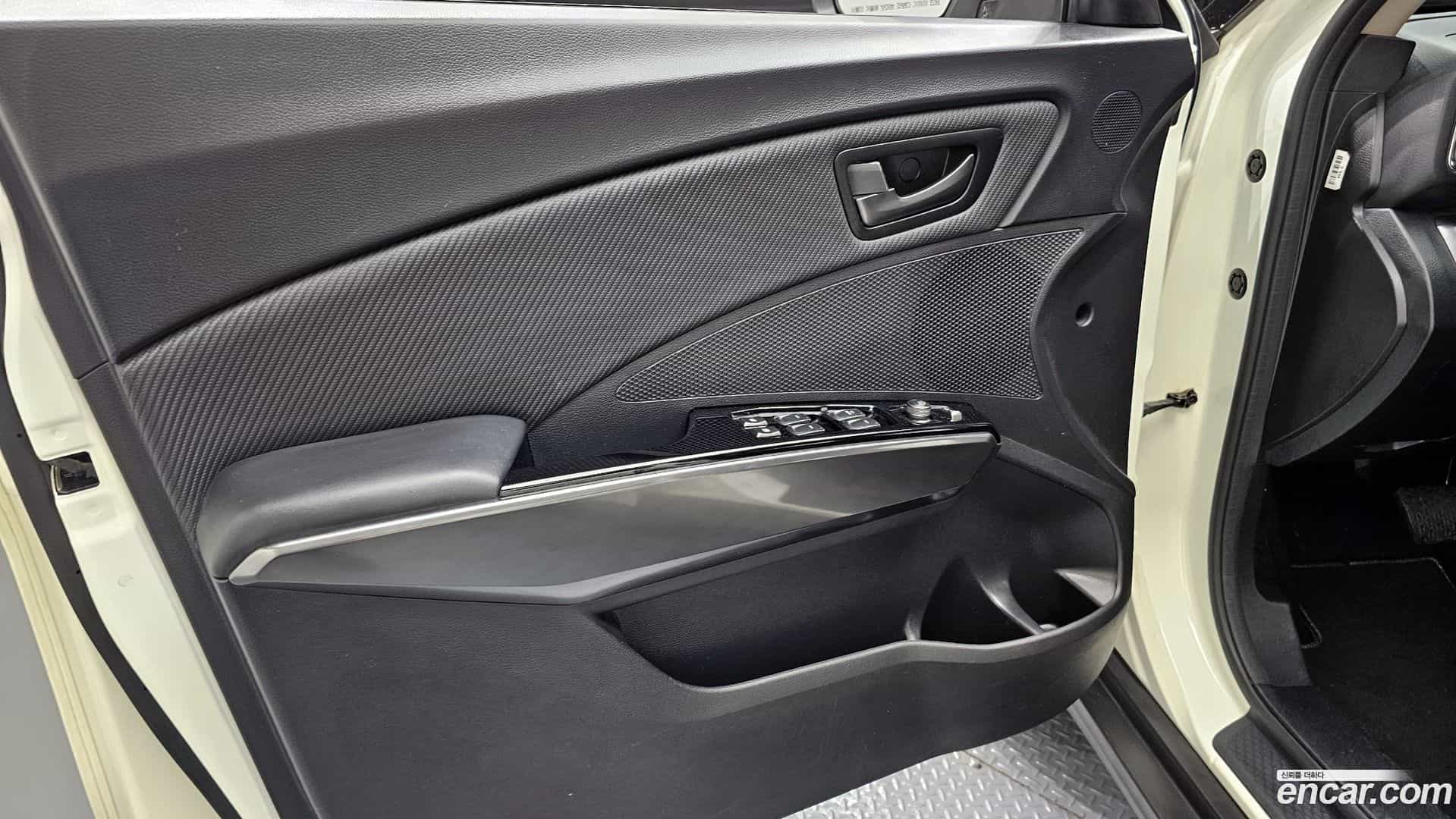 TIBOLI KG Mobility 2020.10-INNER-034