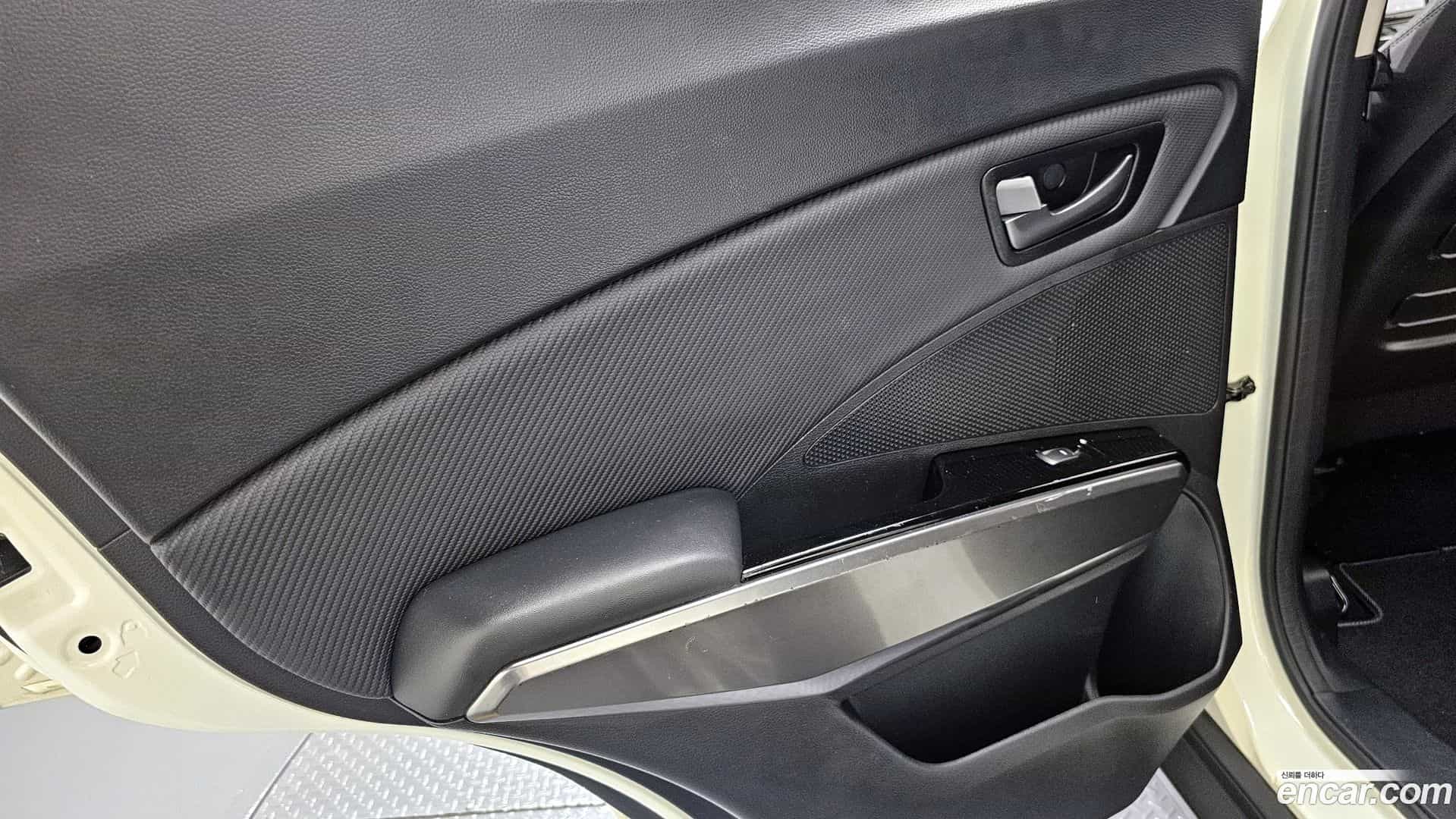 TIBOLI KG Mobility 2020.10-INNER-035