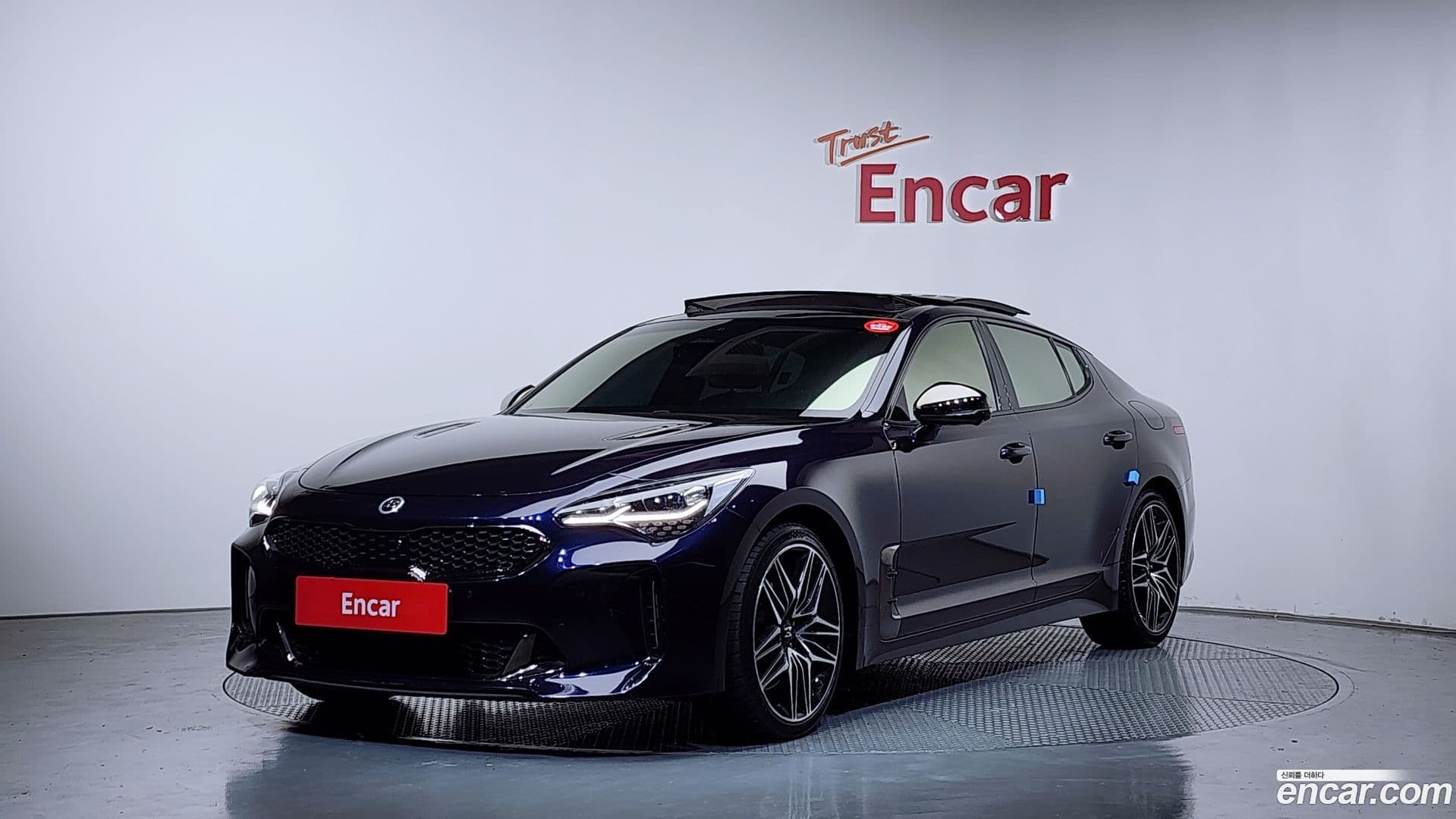 Main__Slider__Photo:Stinger Kia 2021.3-0
