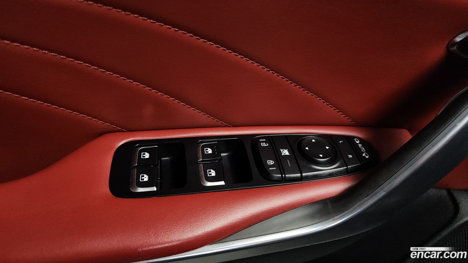 Main__Slider__Photo:Stinger Kia 2021.3-34