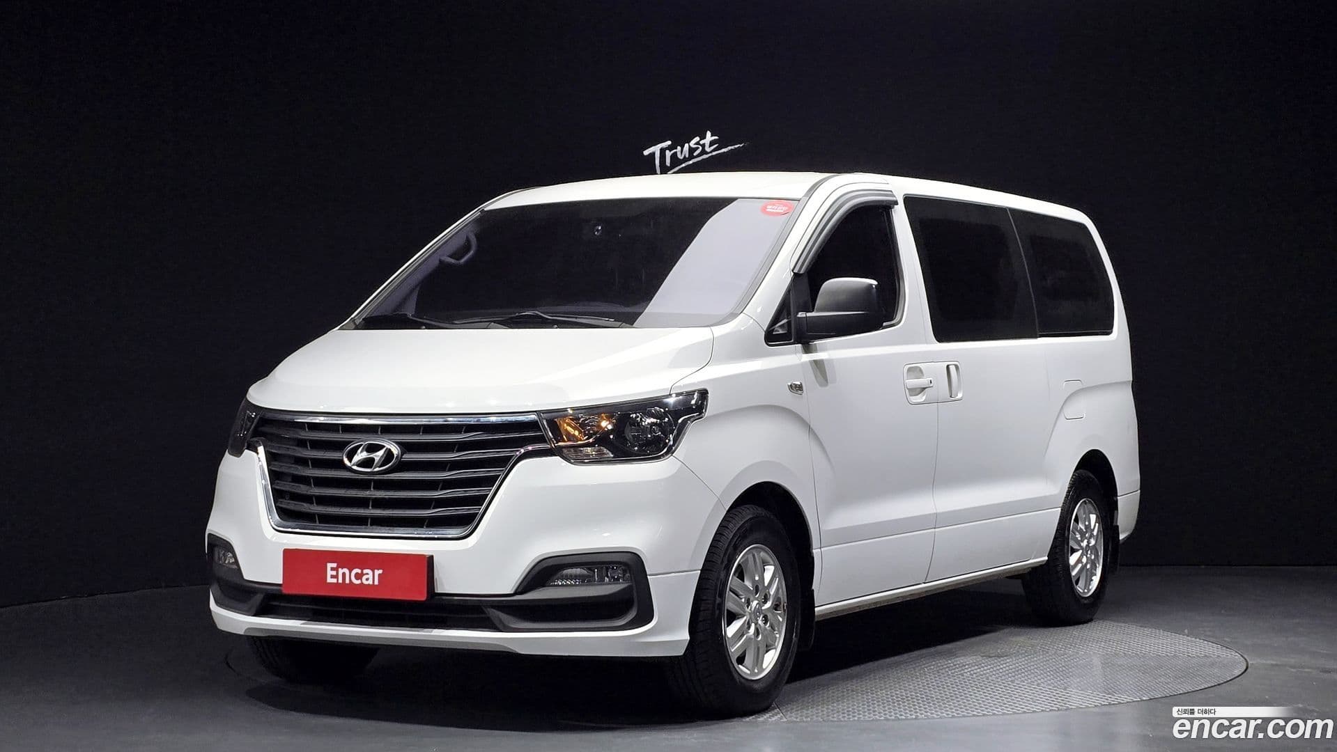 Main__Slider__Photo:Starex Hyundai 2018.6-0