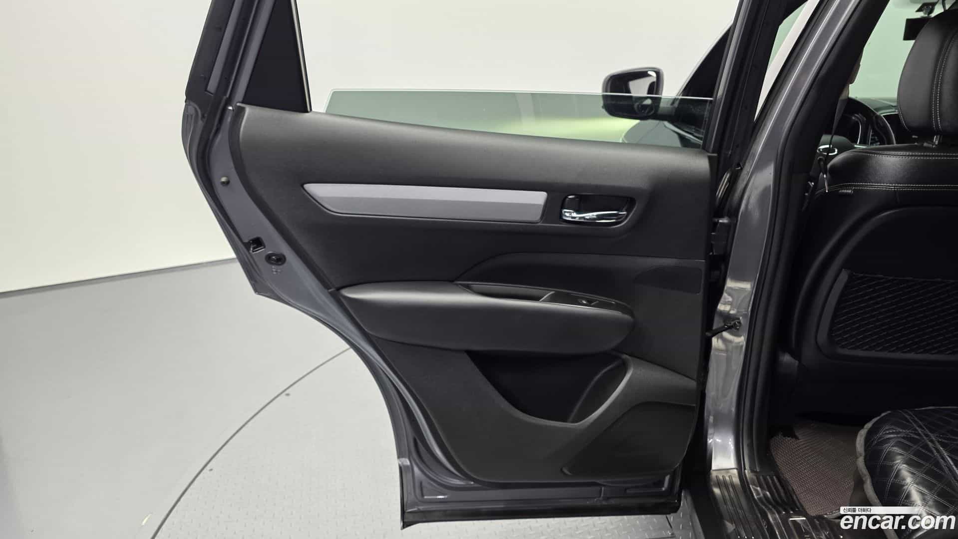 QM6 Renault Korea 2023.2-INNER-035