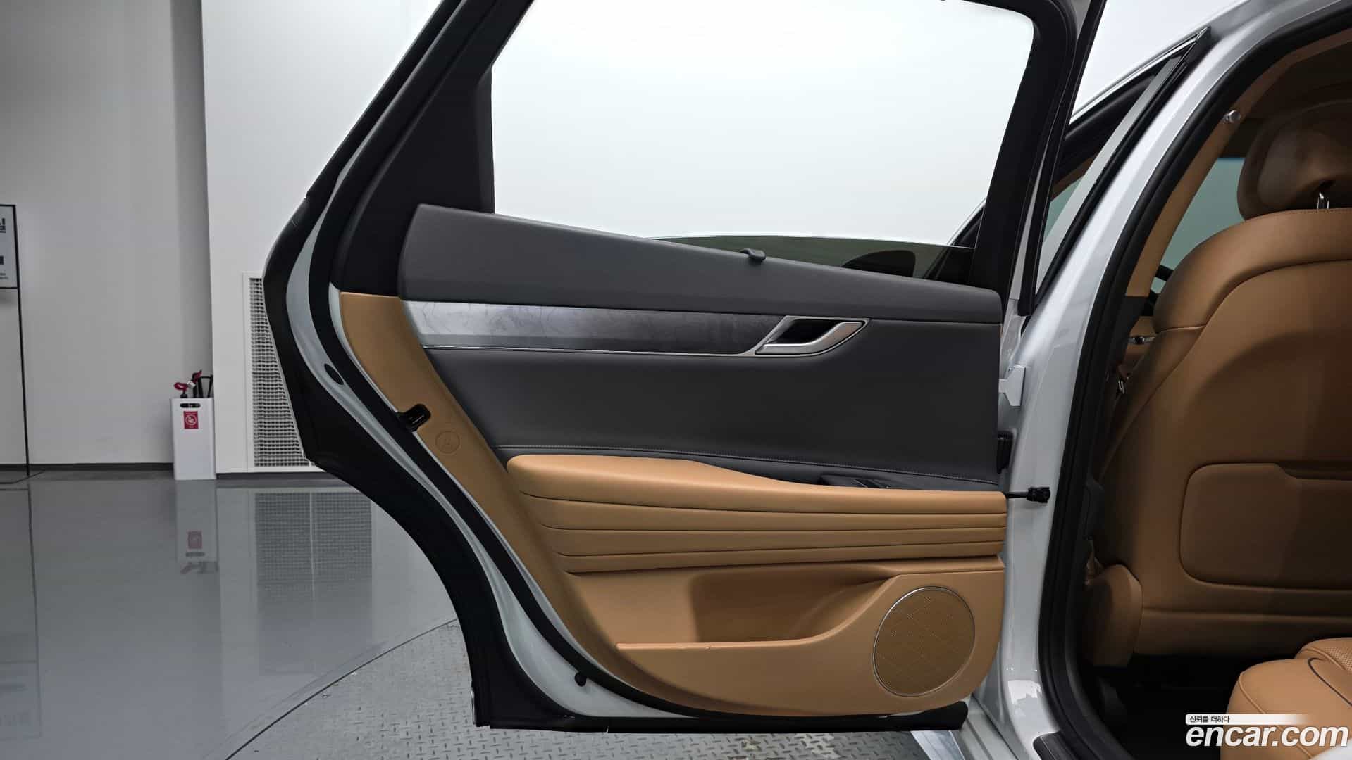 G80 Genesis 2020.8-INNER-035