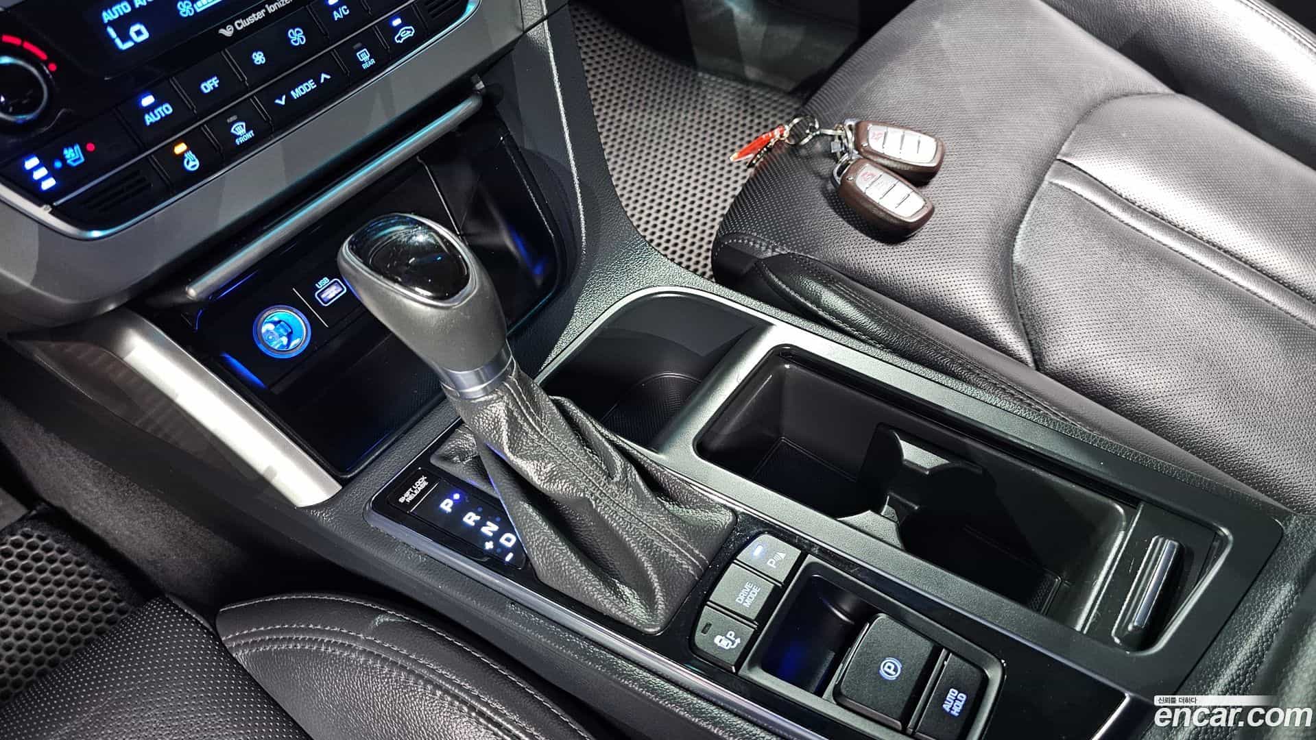 Sonata Hyundai 2017.2-INNER-009