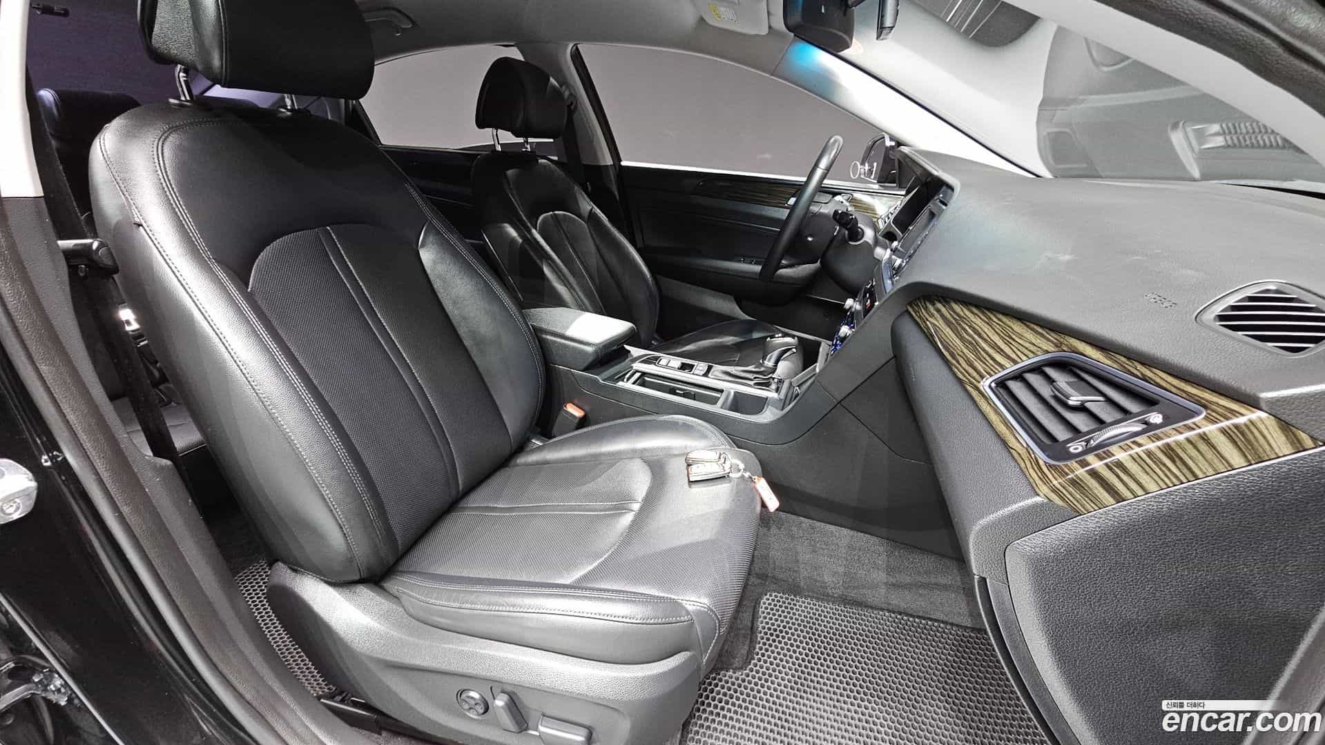 Sonata Hyundai 2017.2-INNER-010