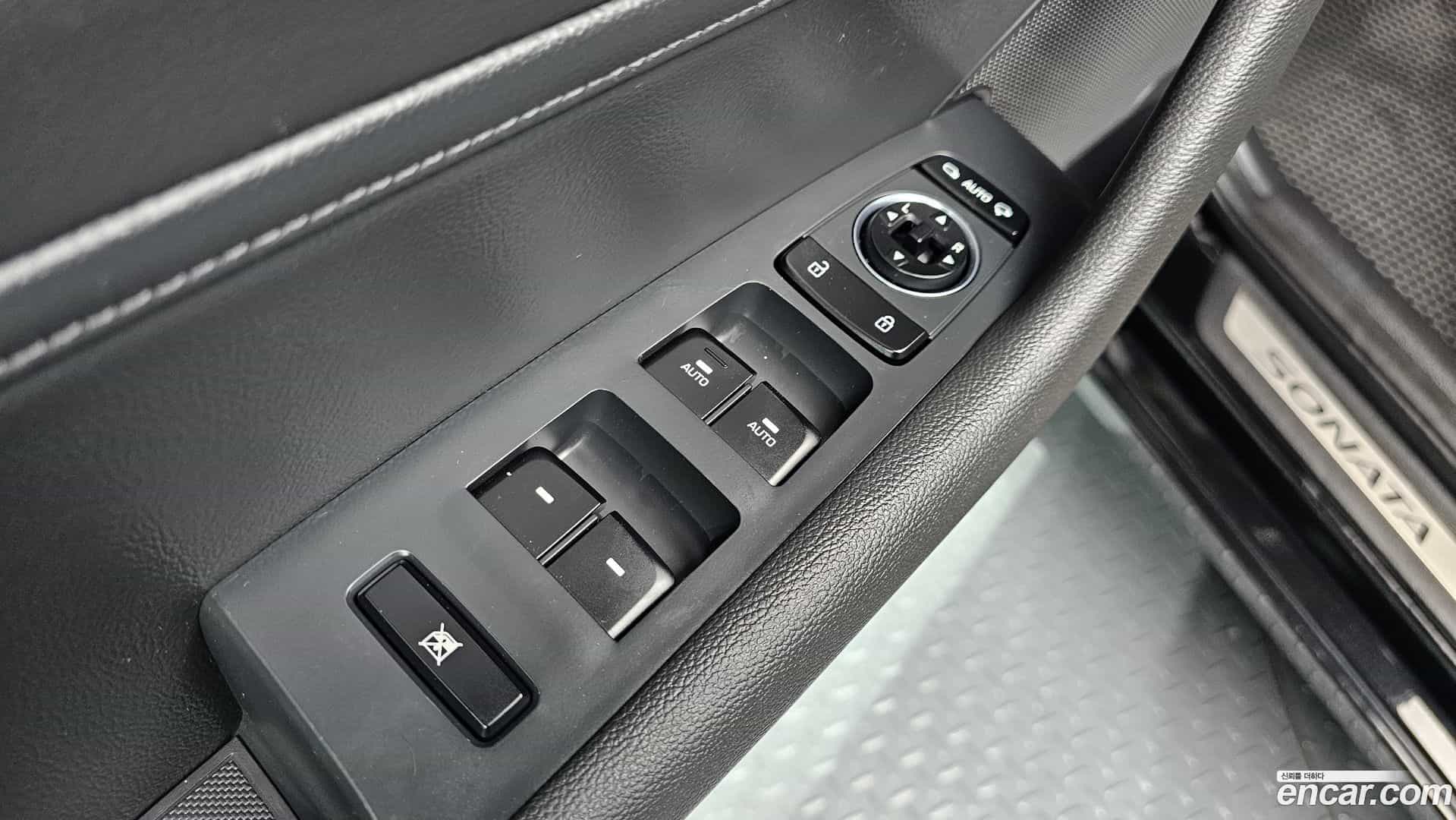 Sonata Hyundai 2017.2-OPTION-041