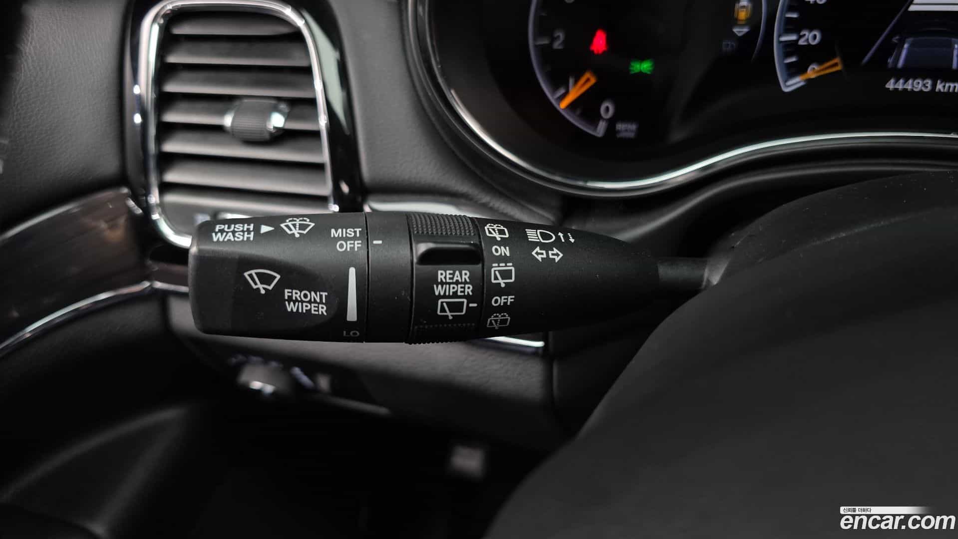 Cherokee Jeep 2020.5-OPTION-021