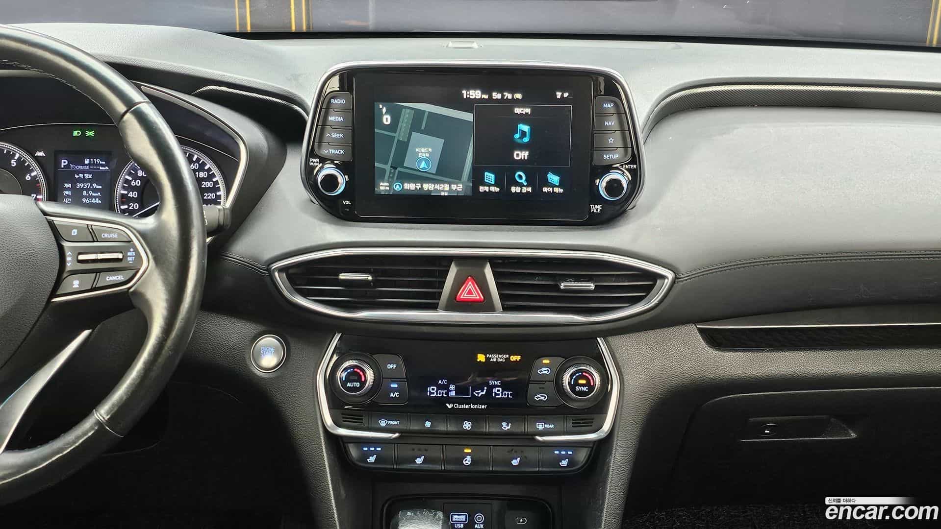 Santafe Hyundai 2019.6-OPTION-018