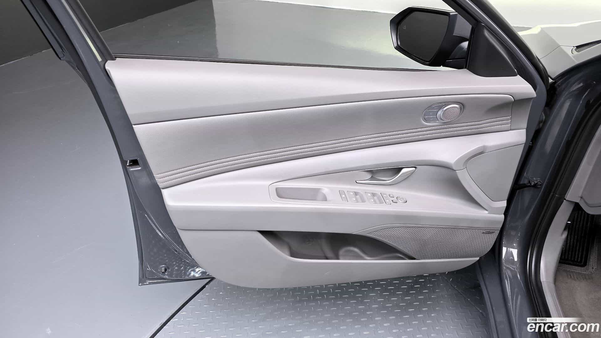 AVANTE Hyundai 2024.0-INNER-034