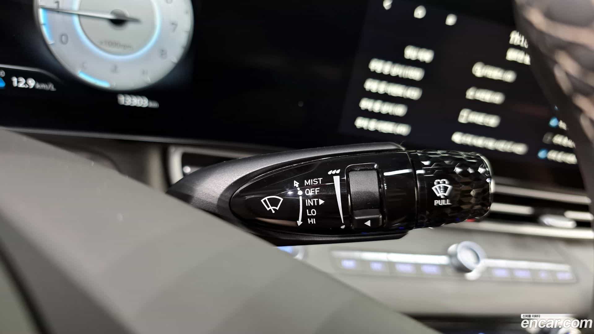 AVANTE Hyundai 2024.0-OPTION-040