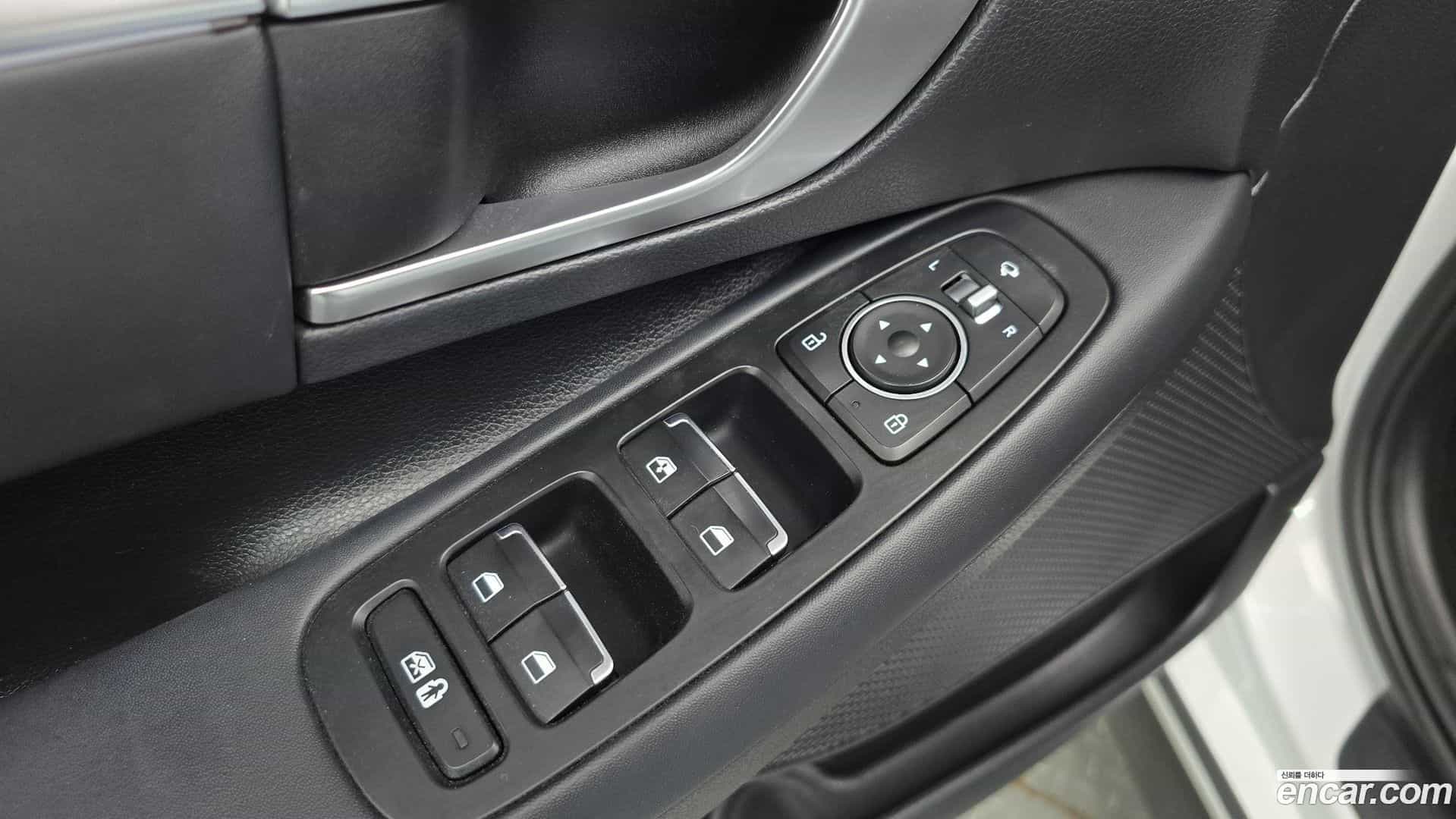 Sonata Hyundai 2019.9-OPTION-043