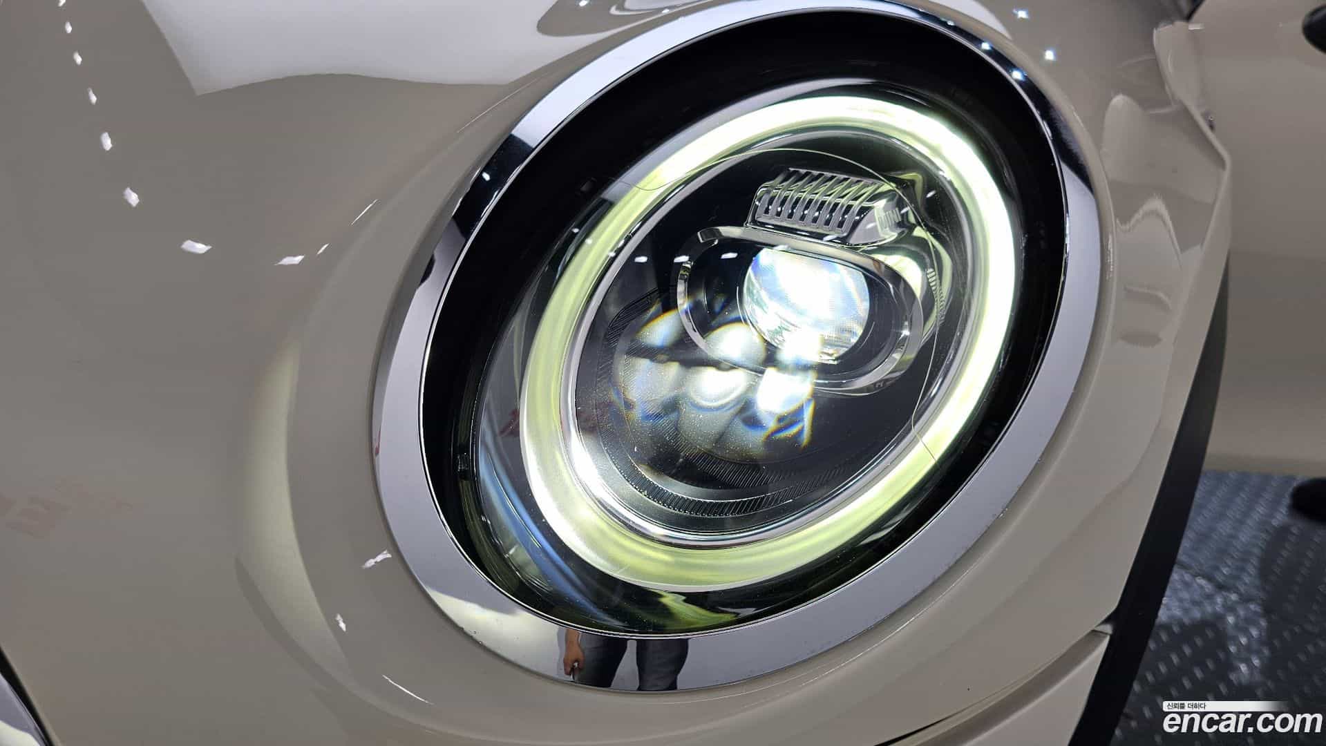 Cooper Convertible Mini 2019.3-OUTER-032