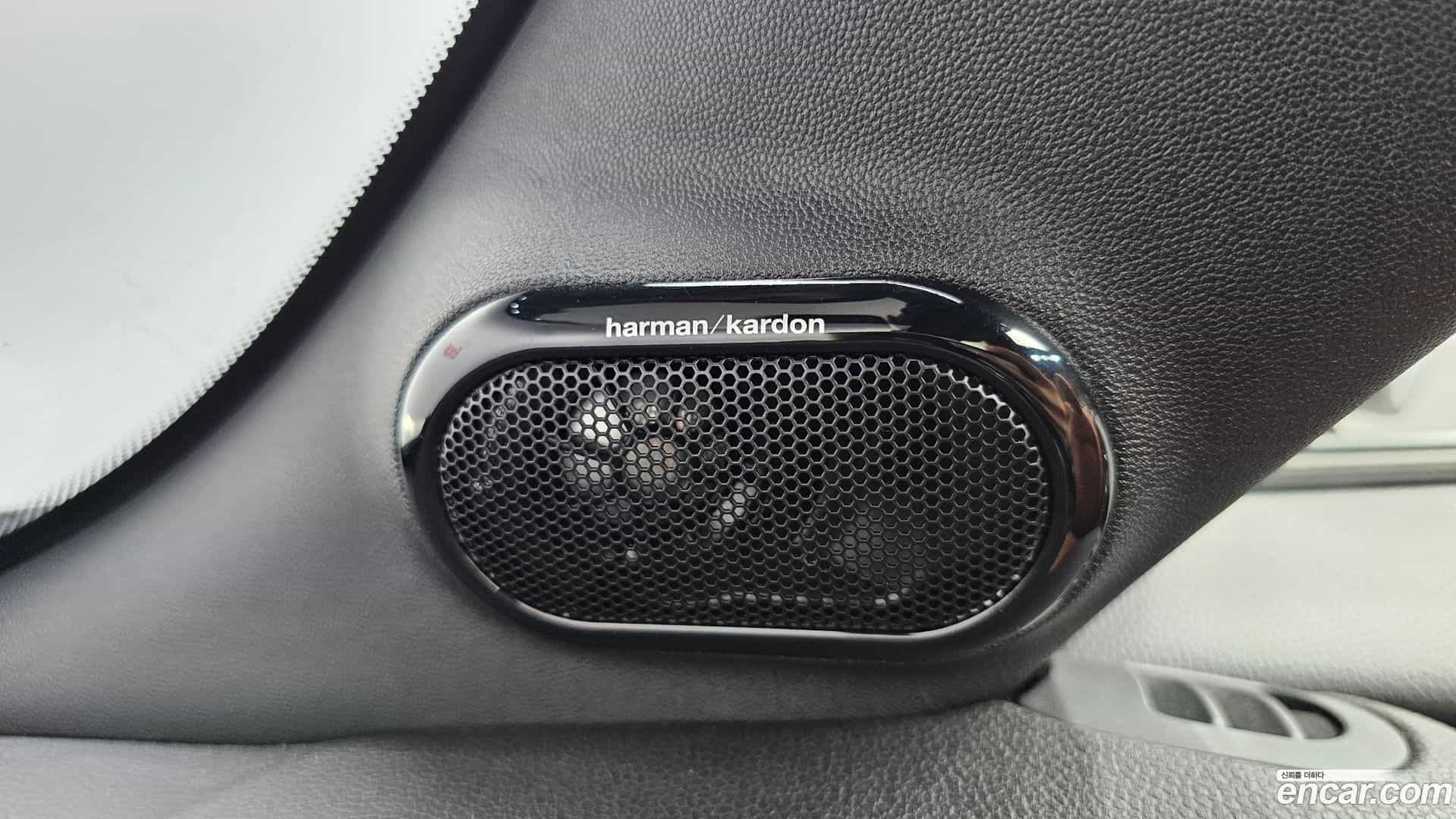 Cooper Convertible Mini 2019.3-OPTION-042