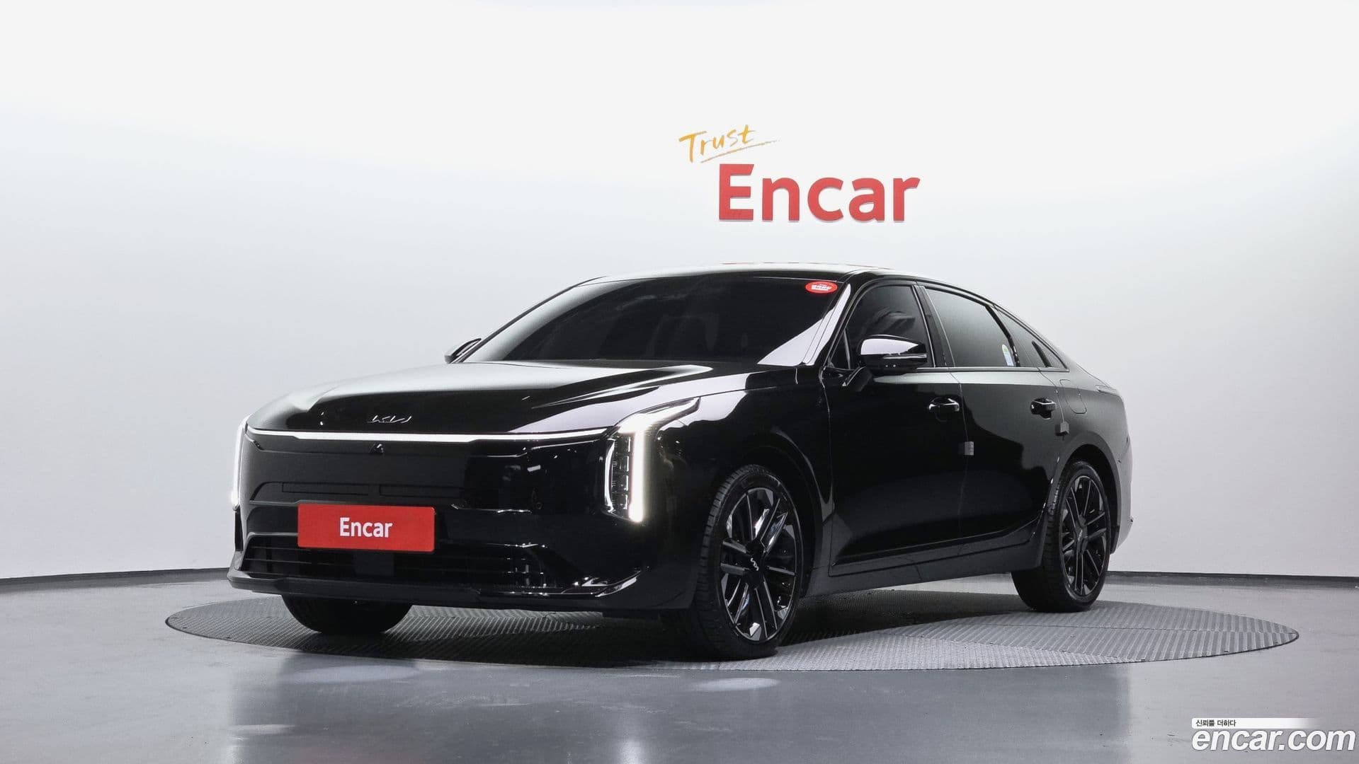 Main__Slider__Photo:K8 Kia 2025.10-0