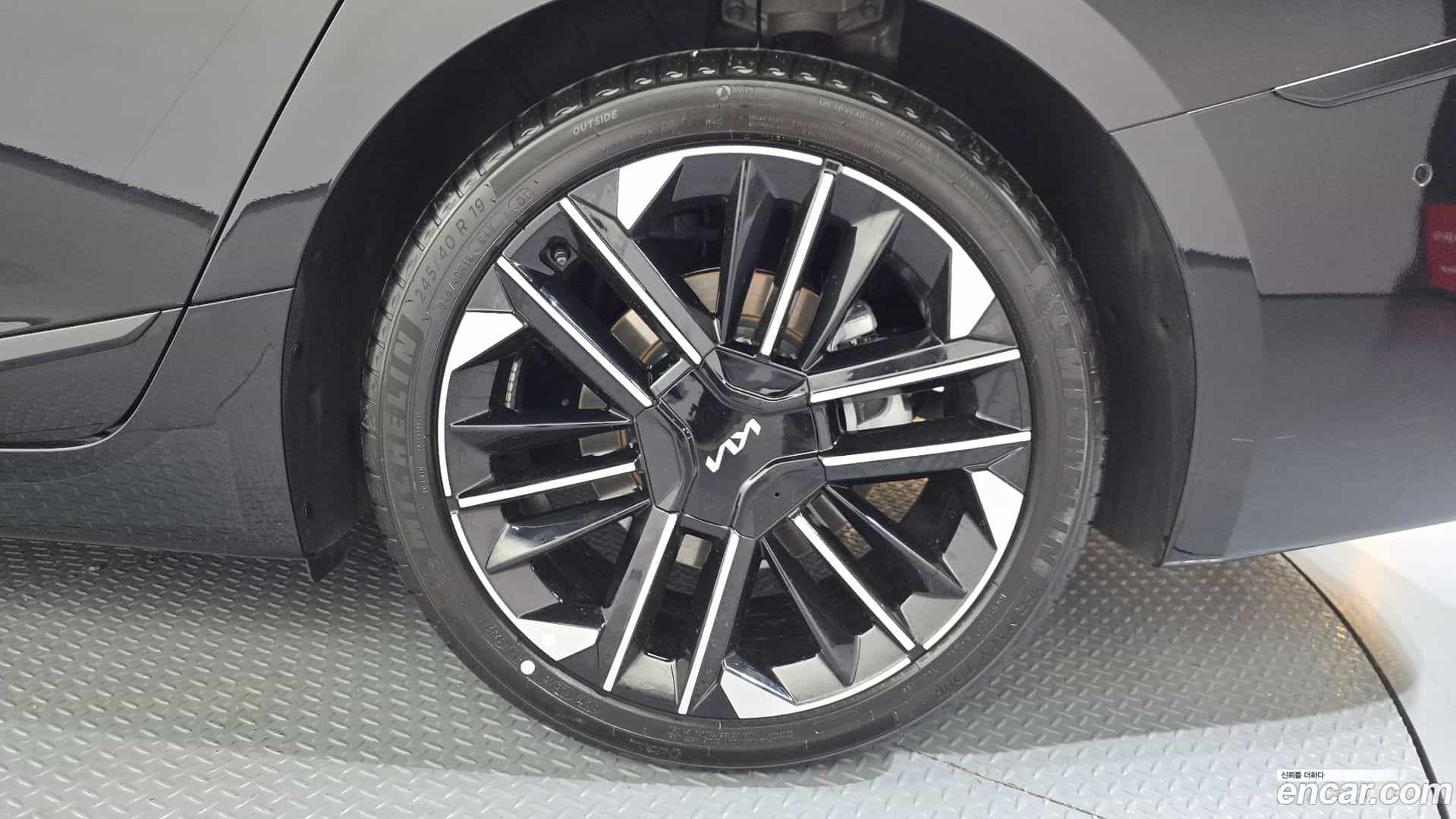 K8 Kia 2025.10-OUTER-031