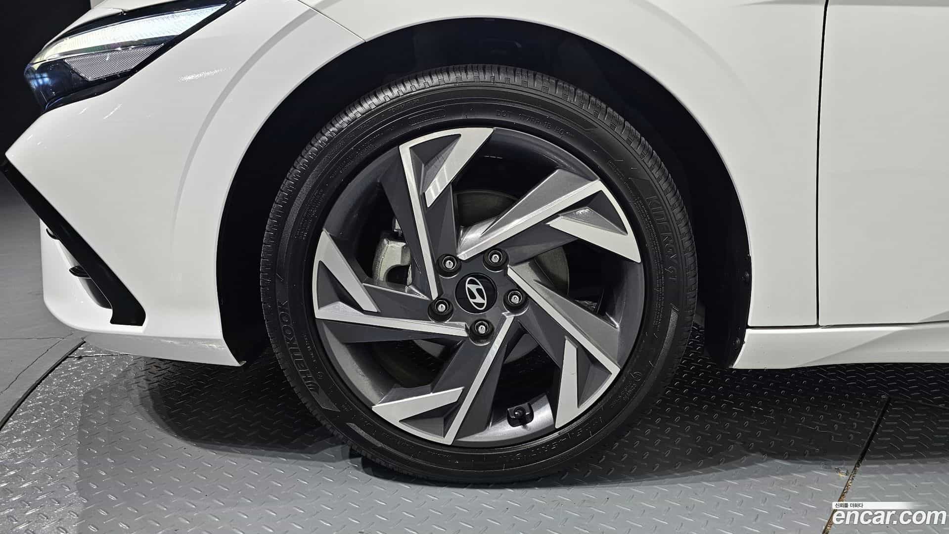 AVANTE Hyundai 2024.1-OUTER-005