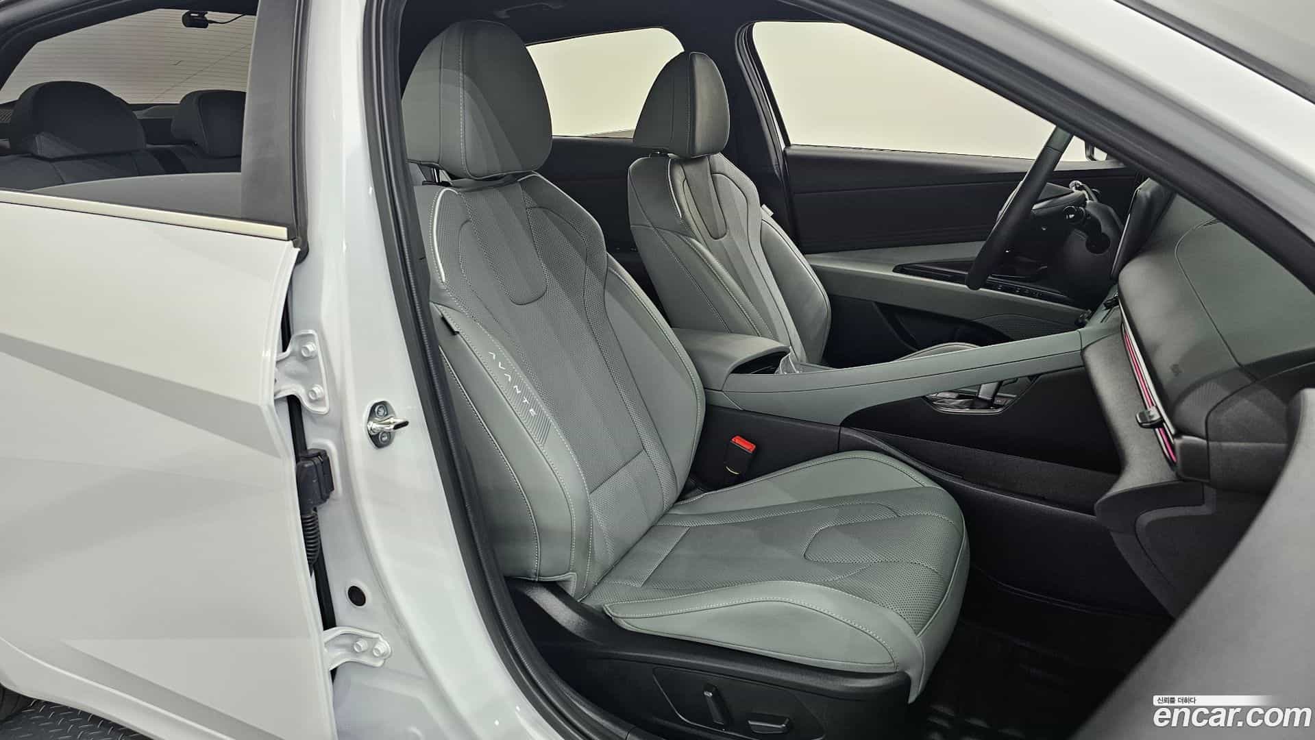 AVANTE Hyundai 2024.1-OPTION-016