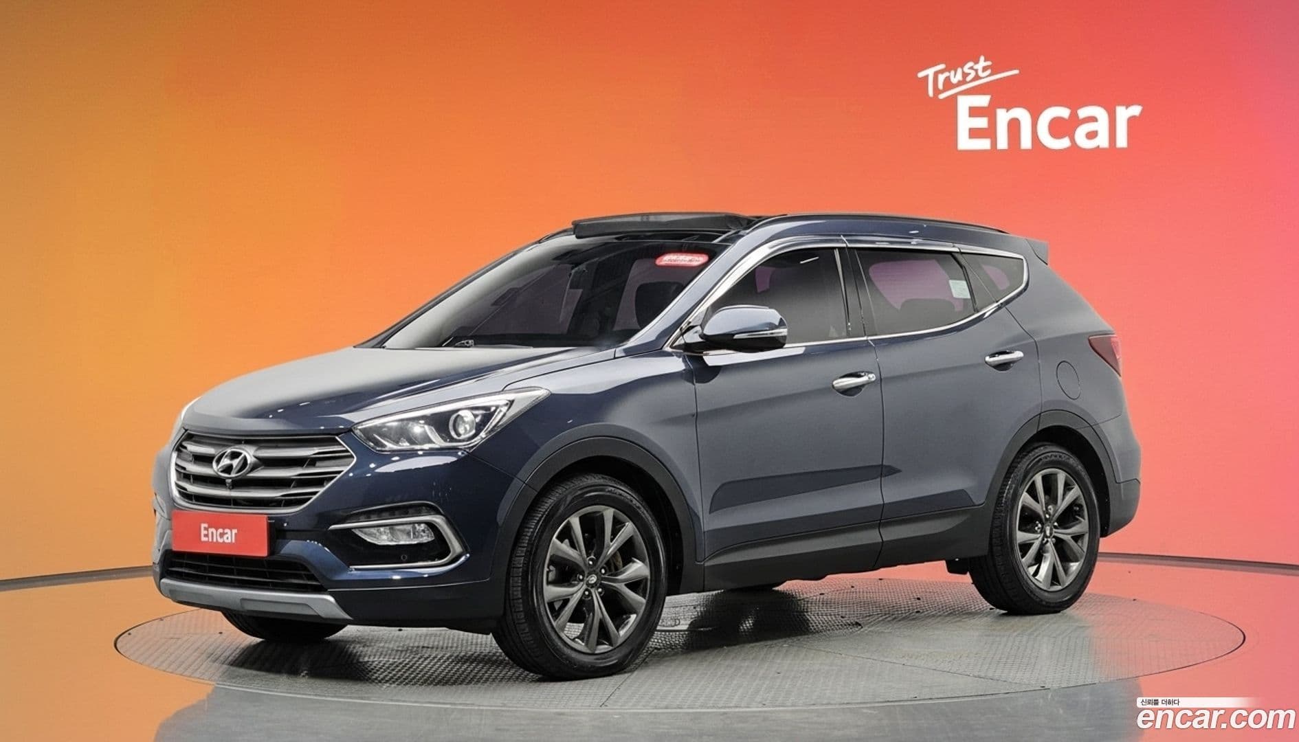 Main__Slider__Photo:Santafe Hyundai 2016.4-0