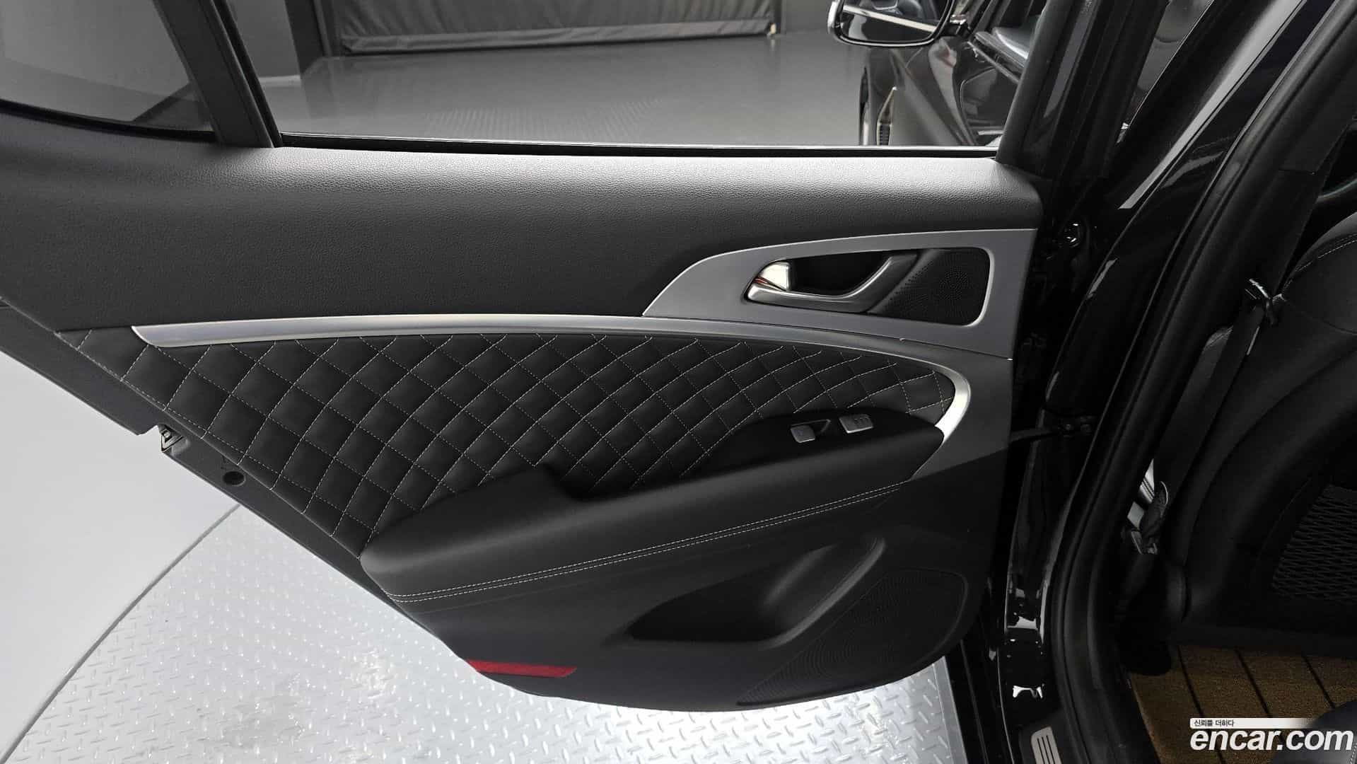 G70 Genesis 2018.3-INNER-035