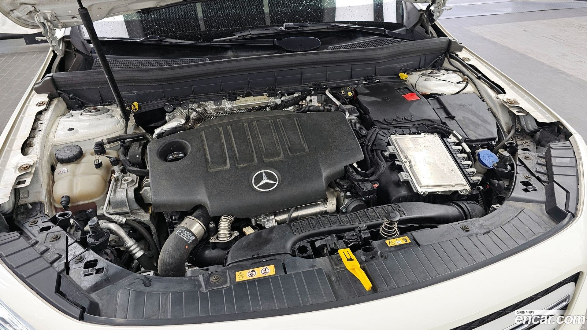Main__Slider__Photo:GLB-Class Mercedes-Benz 2021.8-5