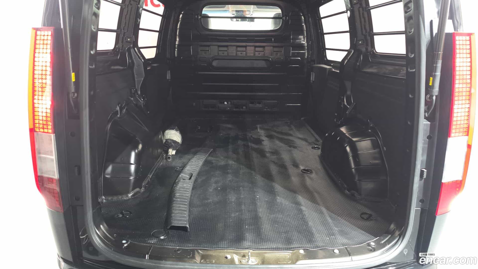 Staria Hyundai 2022.4-OPTION-022