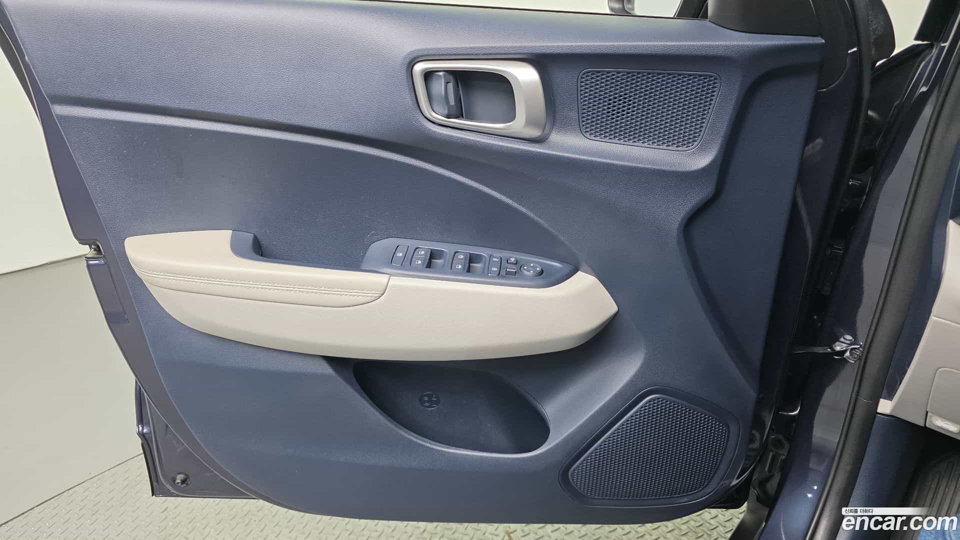 Venue Hyundai 2022.0-INNER-034