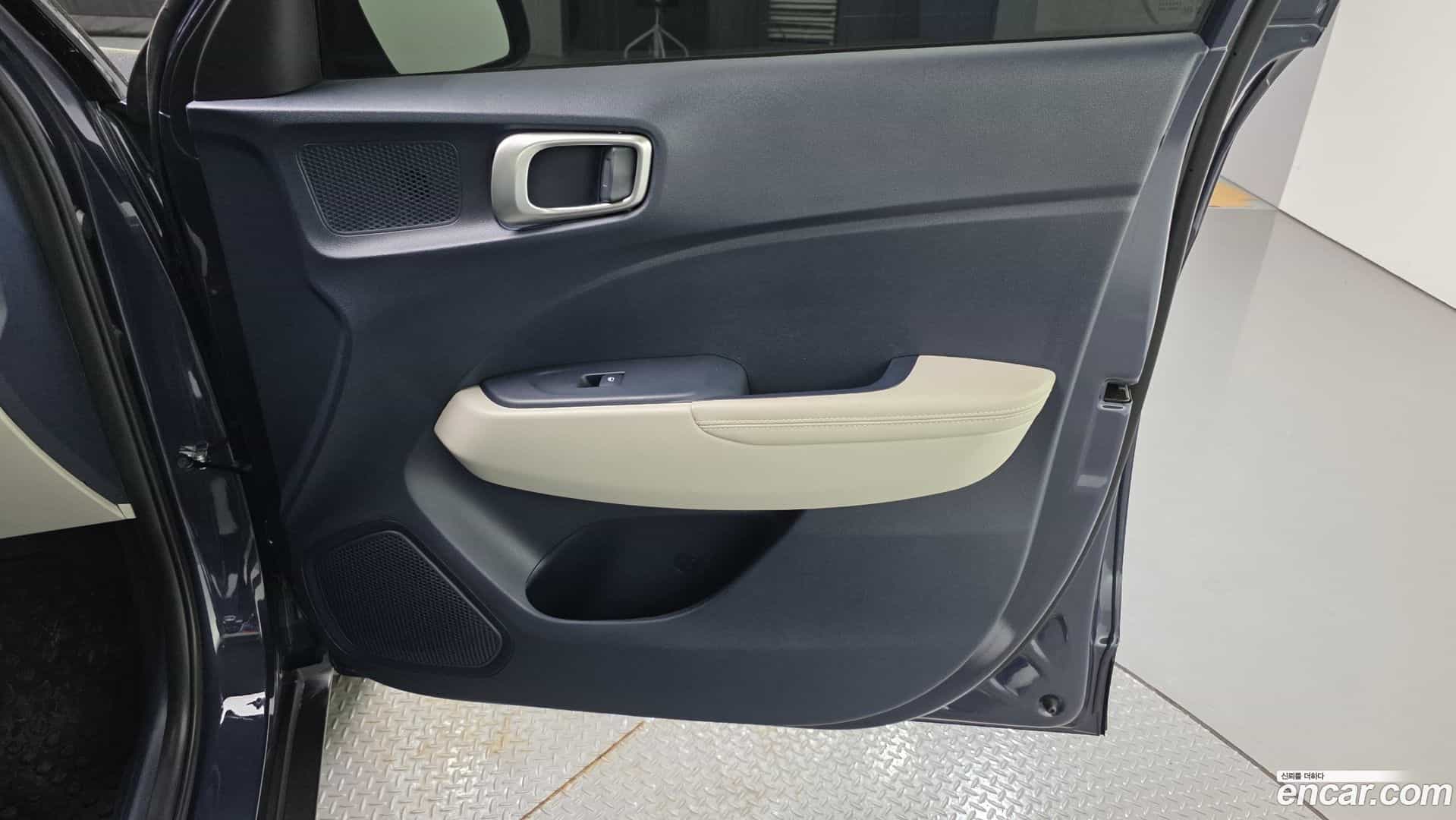 Venue Hyundai 2022.0-INNER-035
