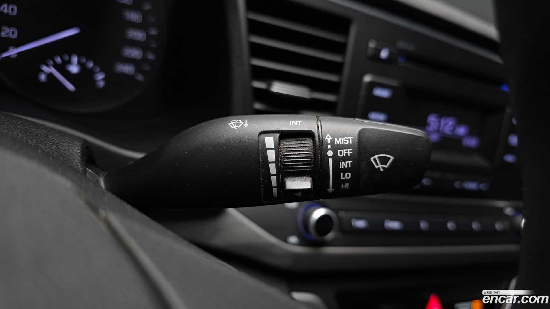 AVANTE Hyundai 2017.3-OPTION-043