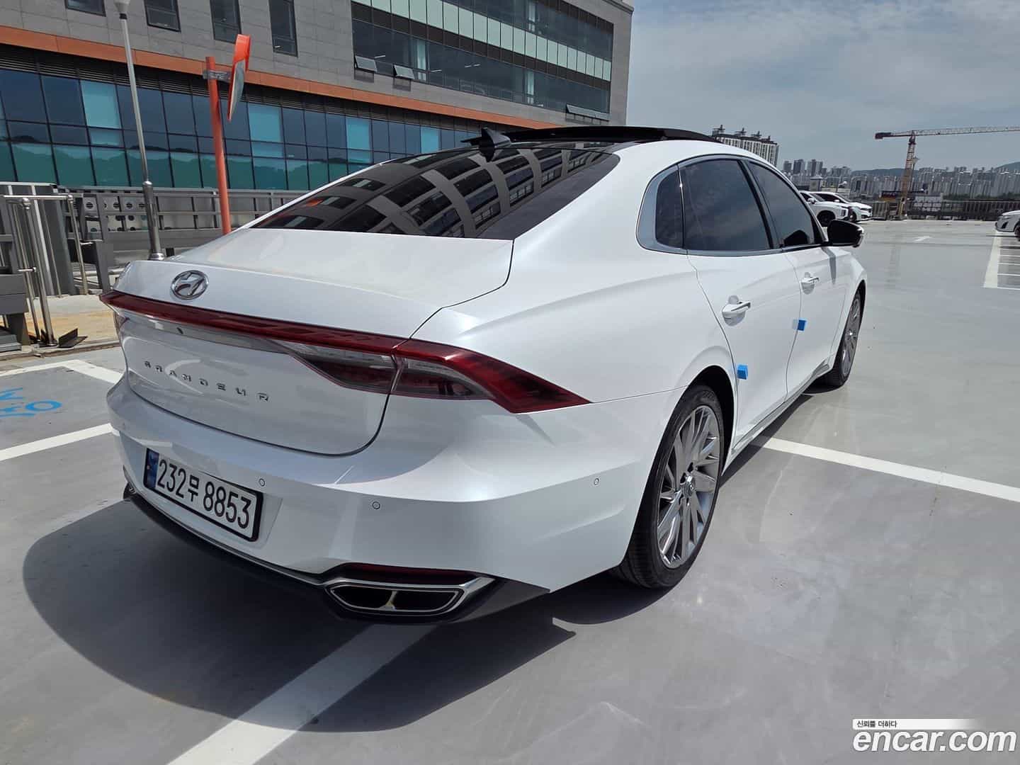 Grandeur Hyundai 2019.10-OUTER-002