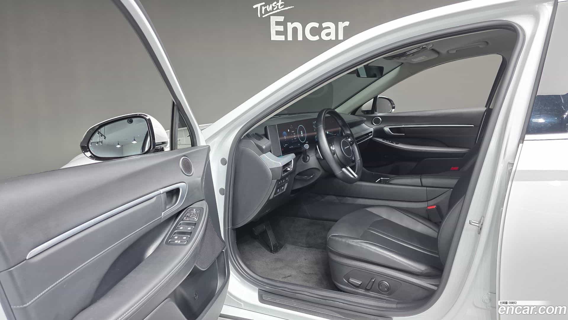 Sonata Hyundai 2025.3-OPTION-015