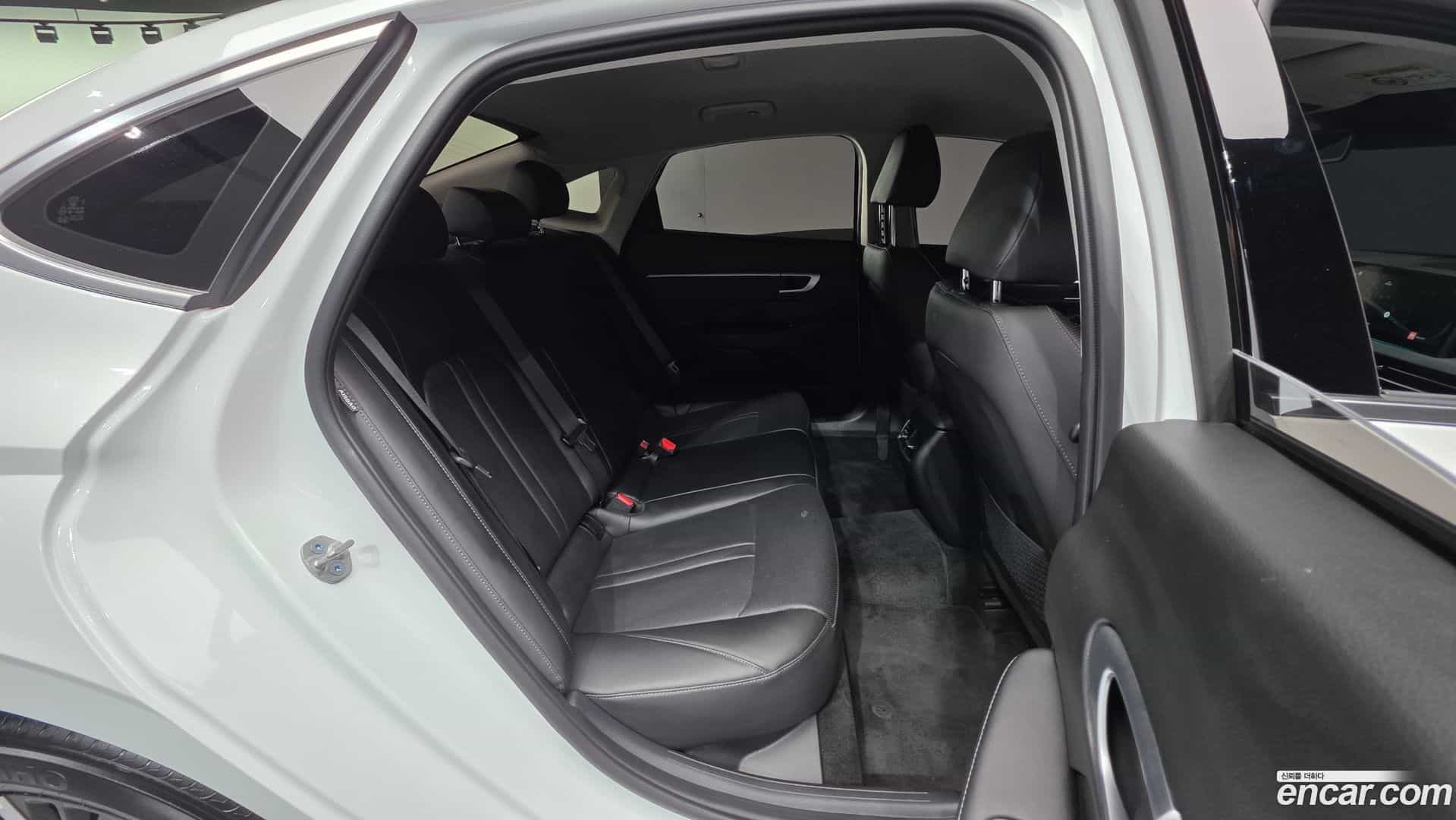 Sonata Hyundai 2025.3-OPTION-023