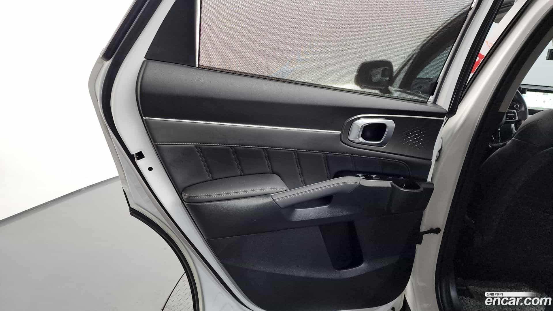 Sorento Kia 2021.6-INNER-035