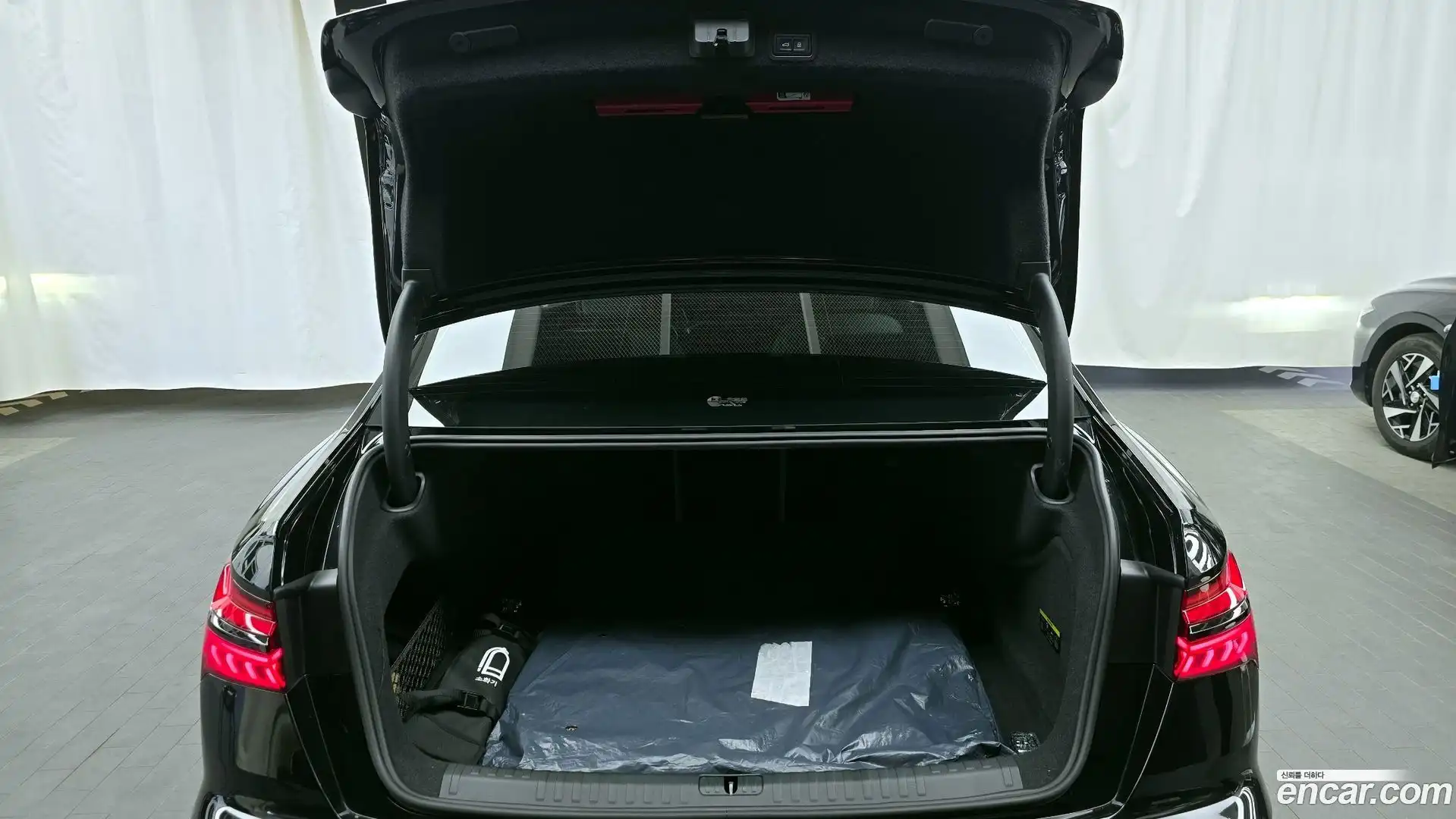 A6 Audi 2025.3-OPTION-024