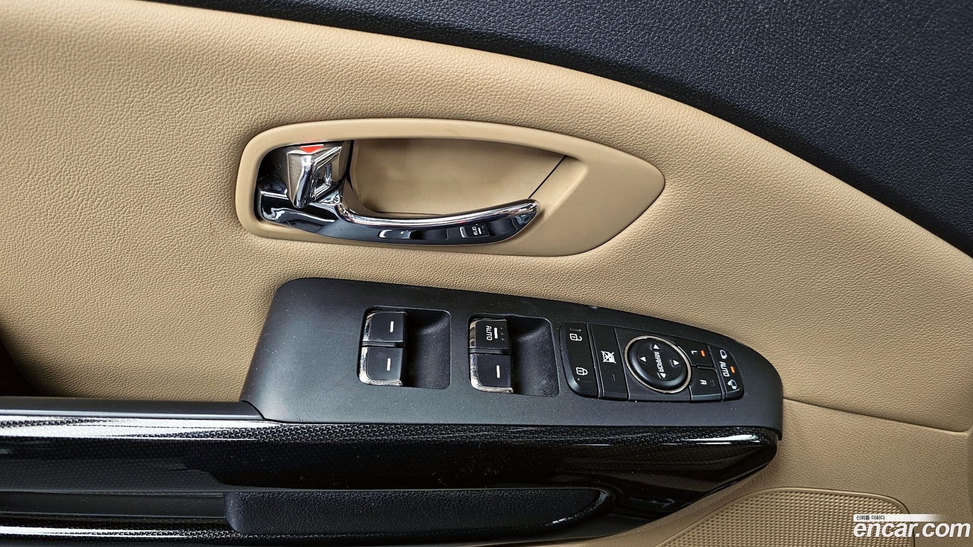 Main__Slider__Photo:Canival Kia 2016.9-29