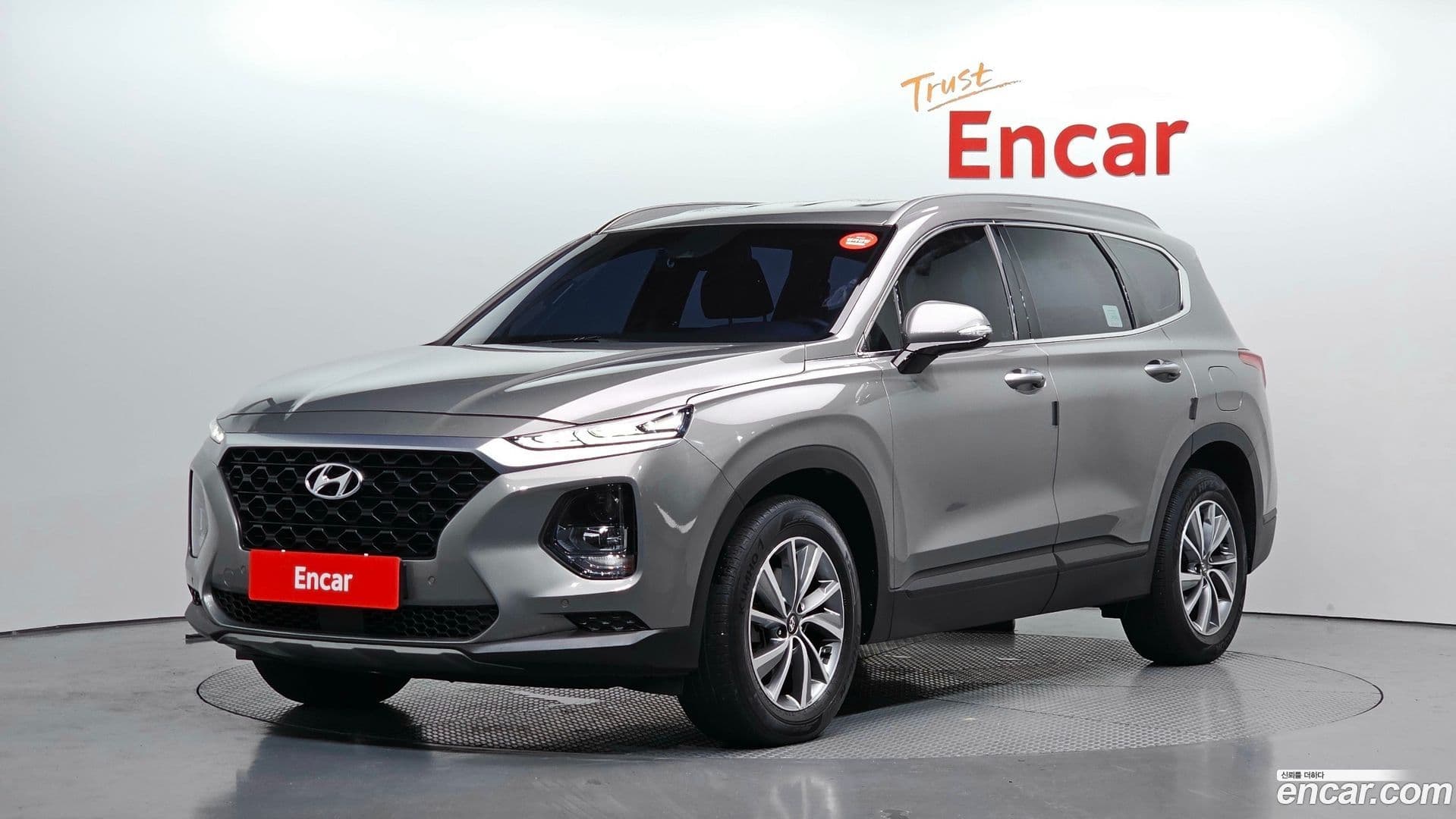 Main__Slider__Photo:Santafe Hyundai 2018.2-0