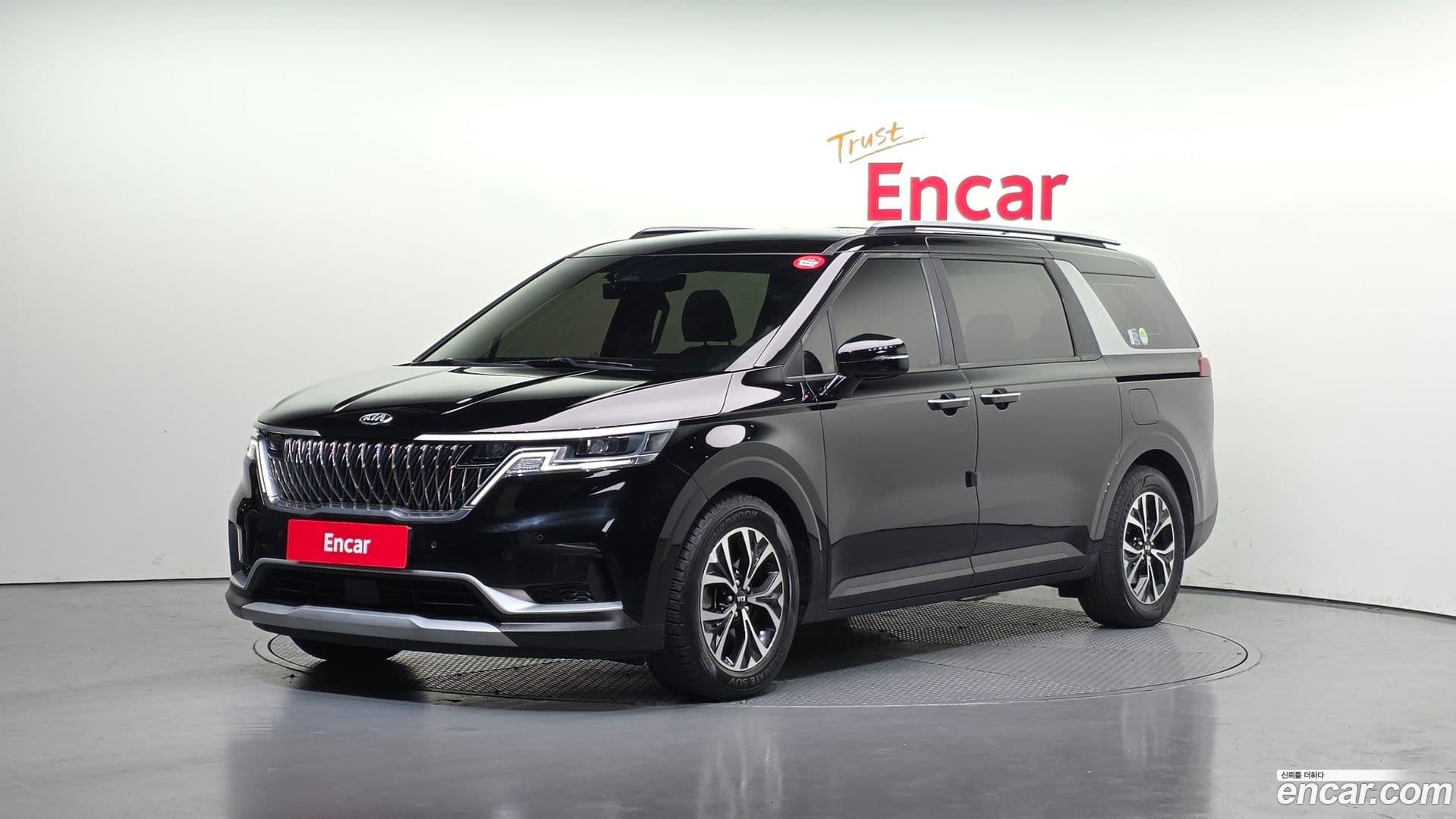 Main__Slider__Photo:Canival Kia 2021.3-0
