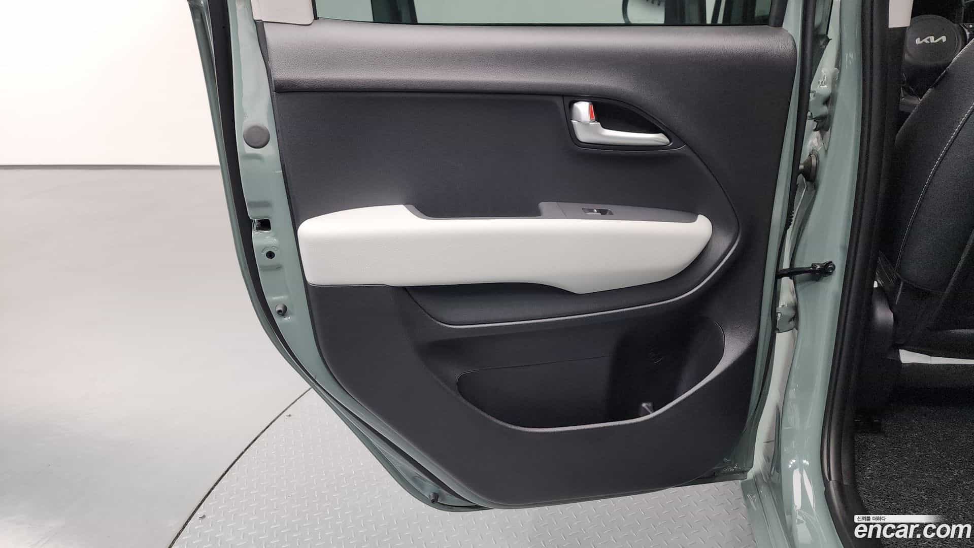 RAY Kia 2025.2-INNER-035