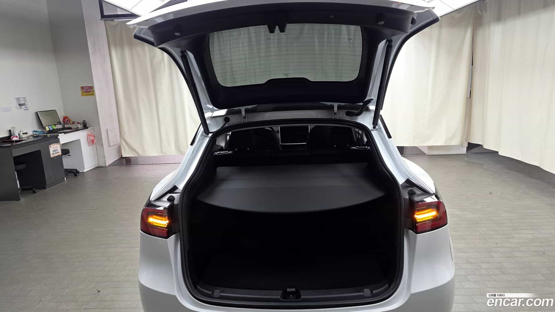 Model Y Tesla 2024.7-OPTION-024