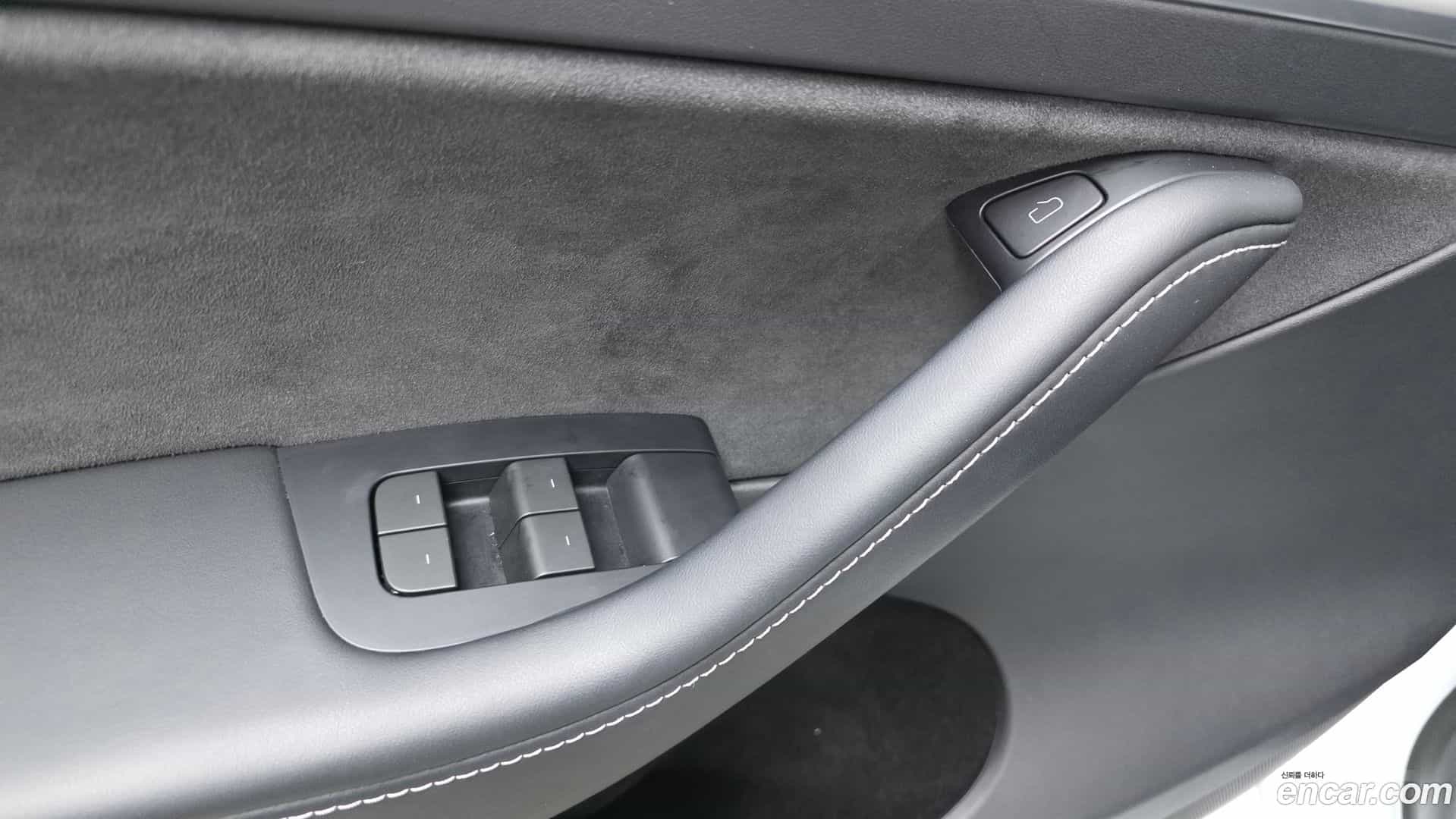 Model Y Tesla 2024.7-OPTION-040