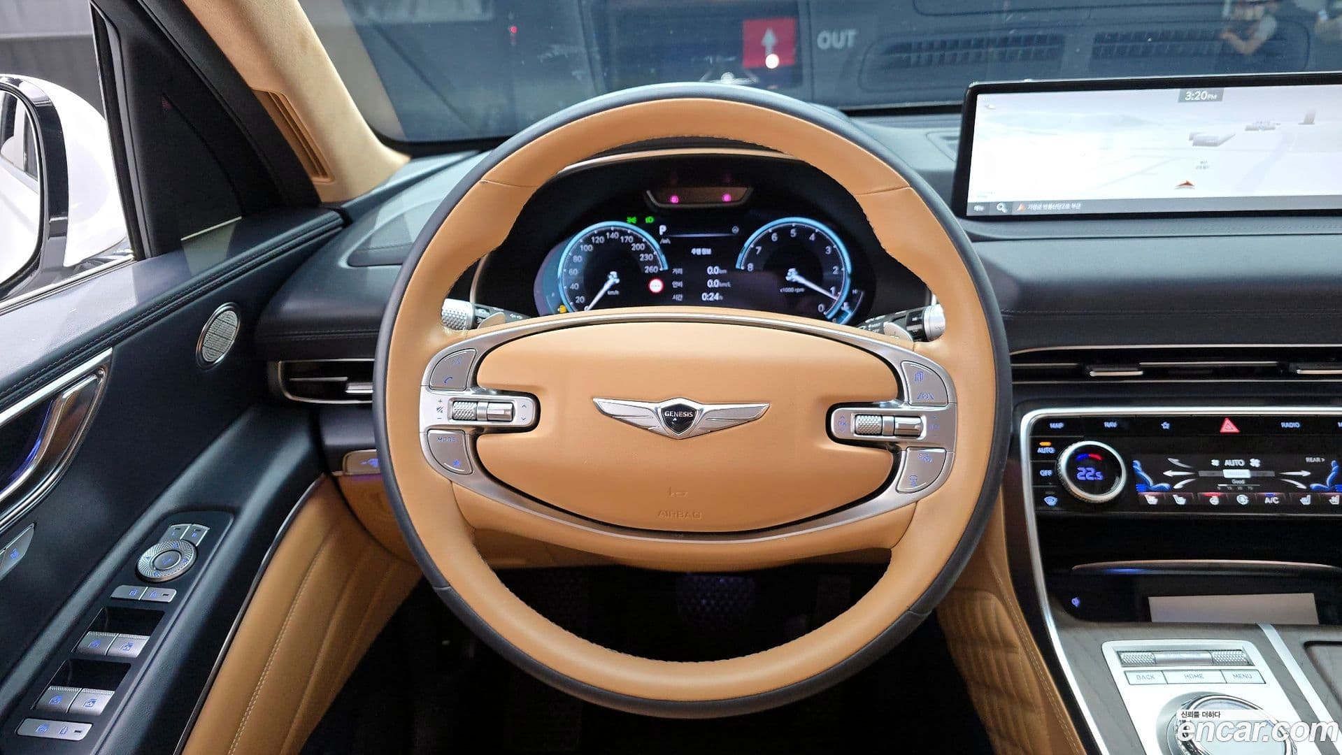 Main__Slider__Photo:GV80 Genesis 2023.3-12