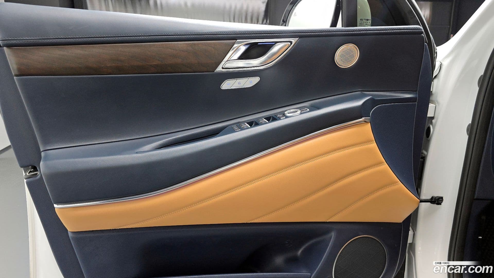 Main__Slider__Photo:GV80 Genesis 2023.3-23