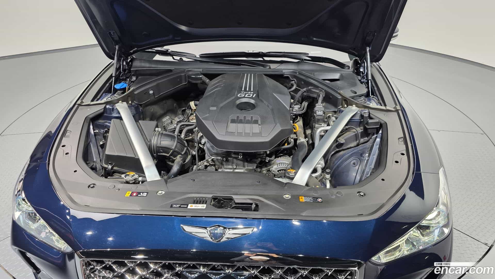 G70 Genesis 2020.0-OUTER-006