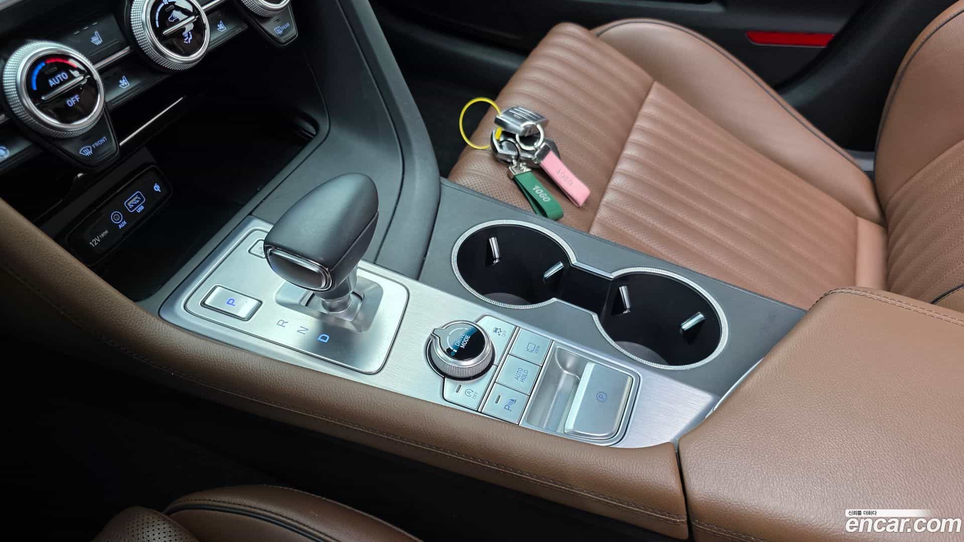 G70 Genesis 2020.0-INNER-009