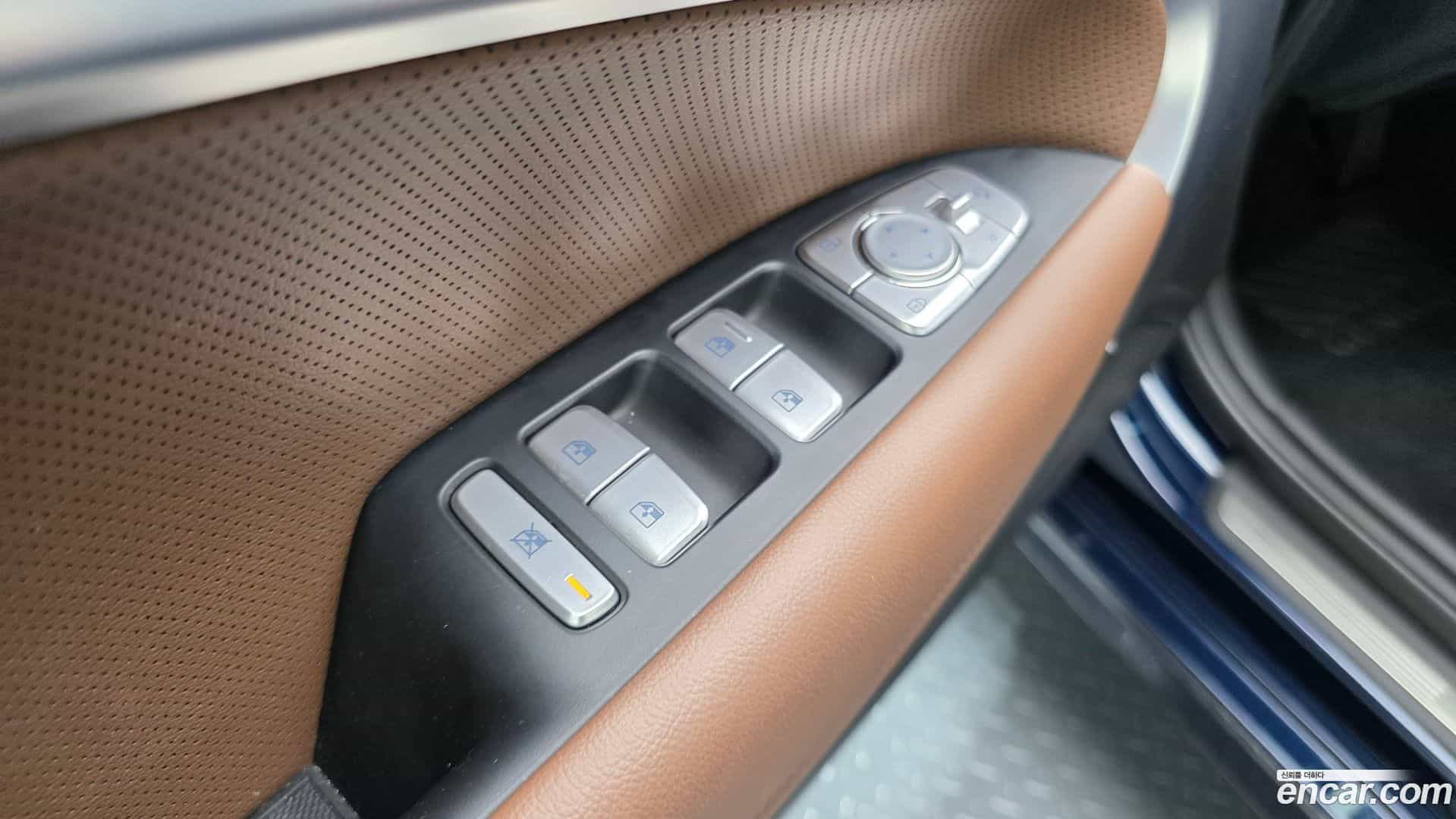 G70 Genesis 2020.0-OPTION-041